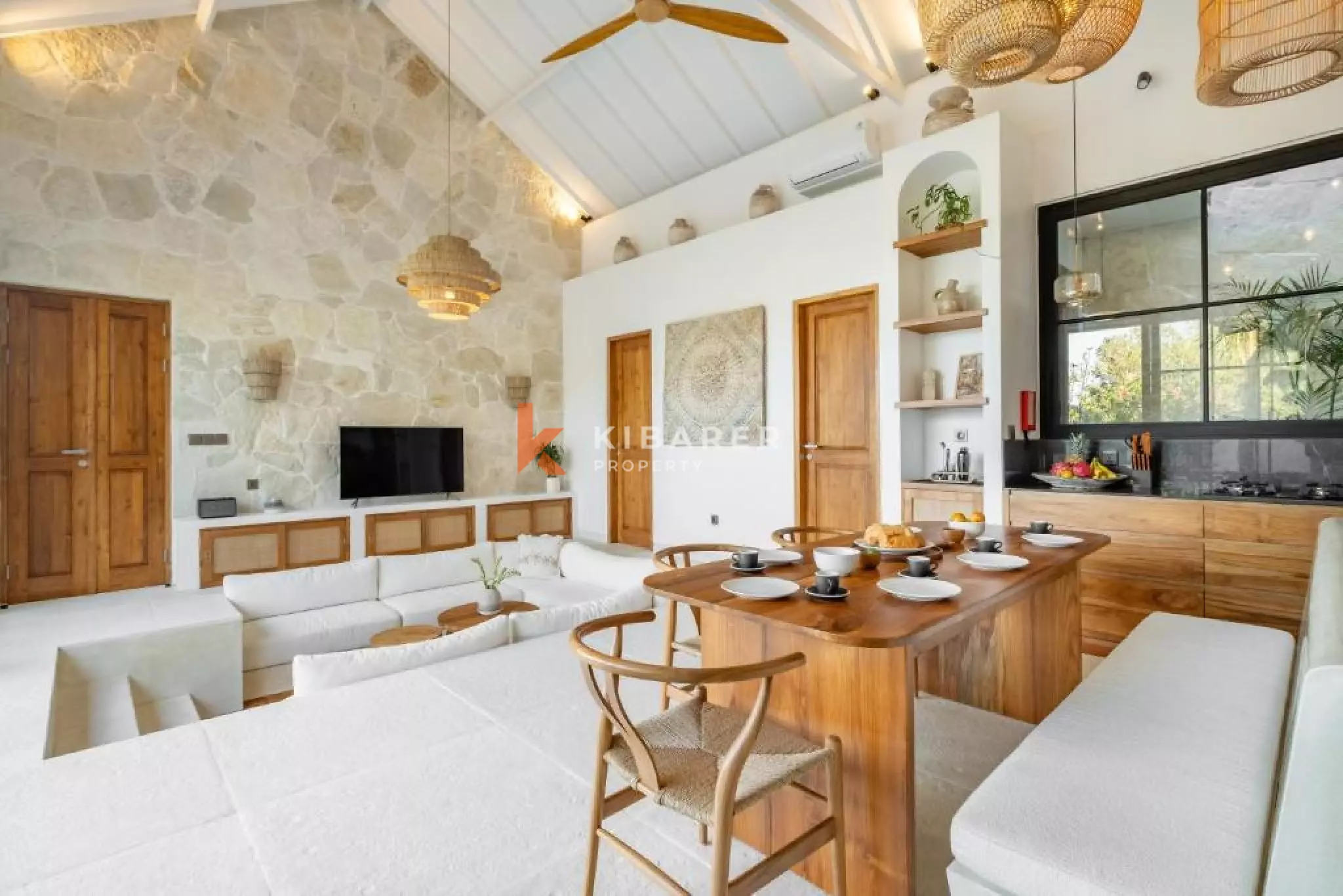 Elegant Three-Bedroom Villa in the Heart of Pecatu — image 9