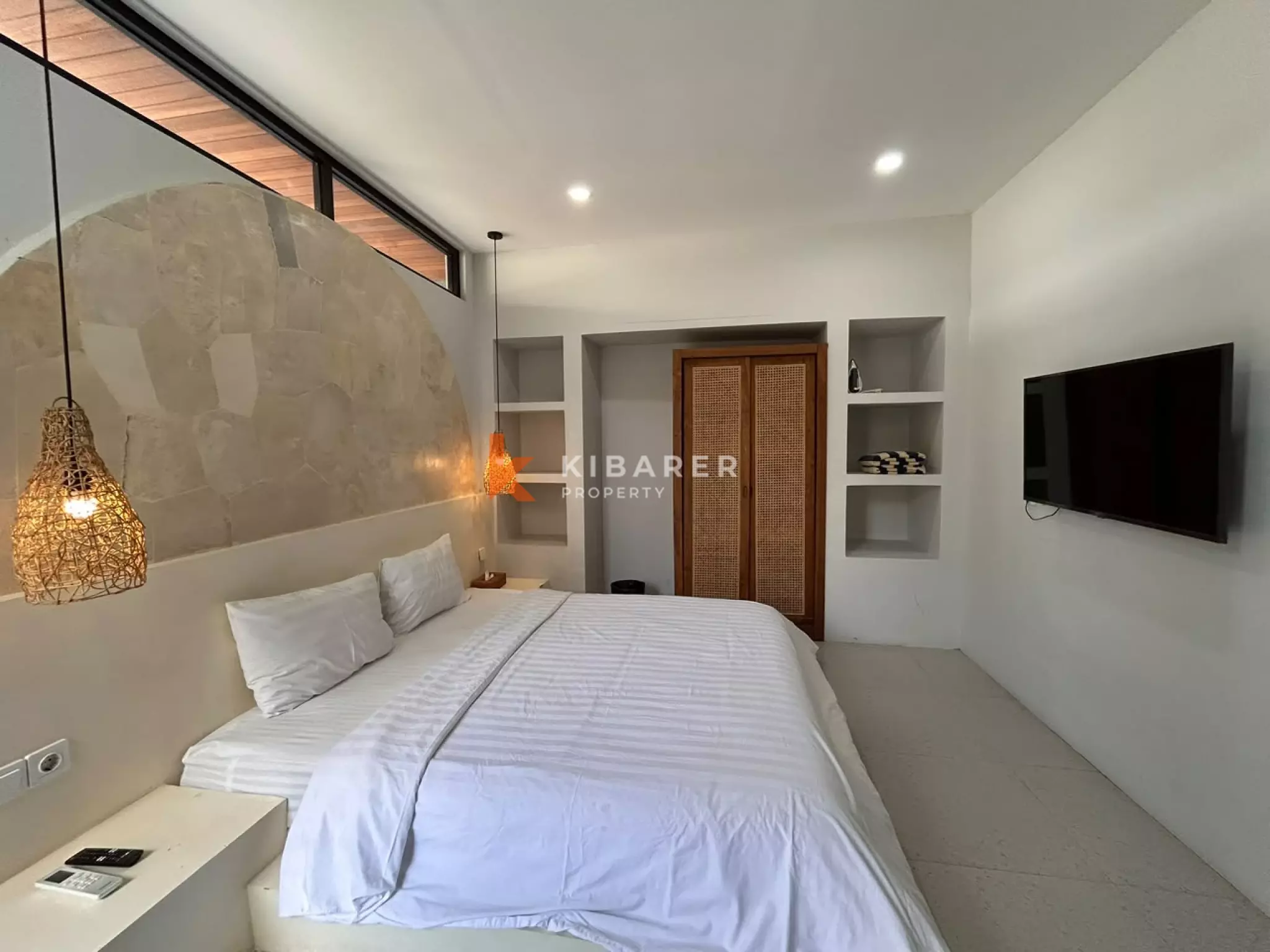 Contemporary Three-Bedroom Villa with Private Pool in Tumbak Bayuh — image 13