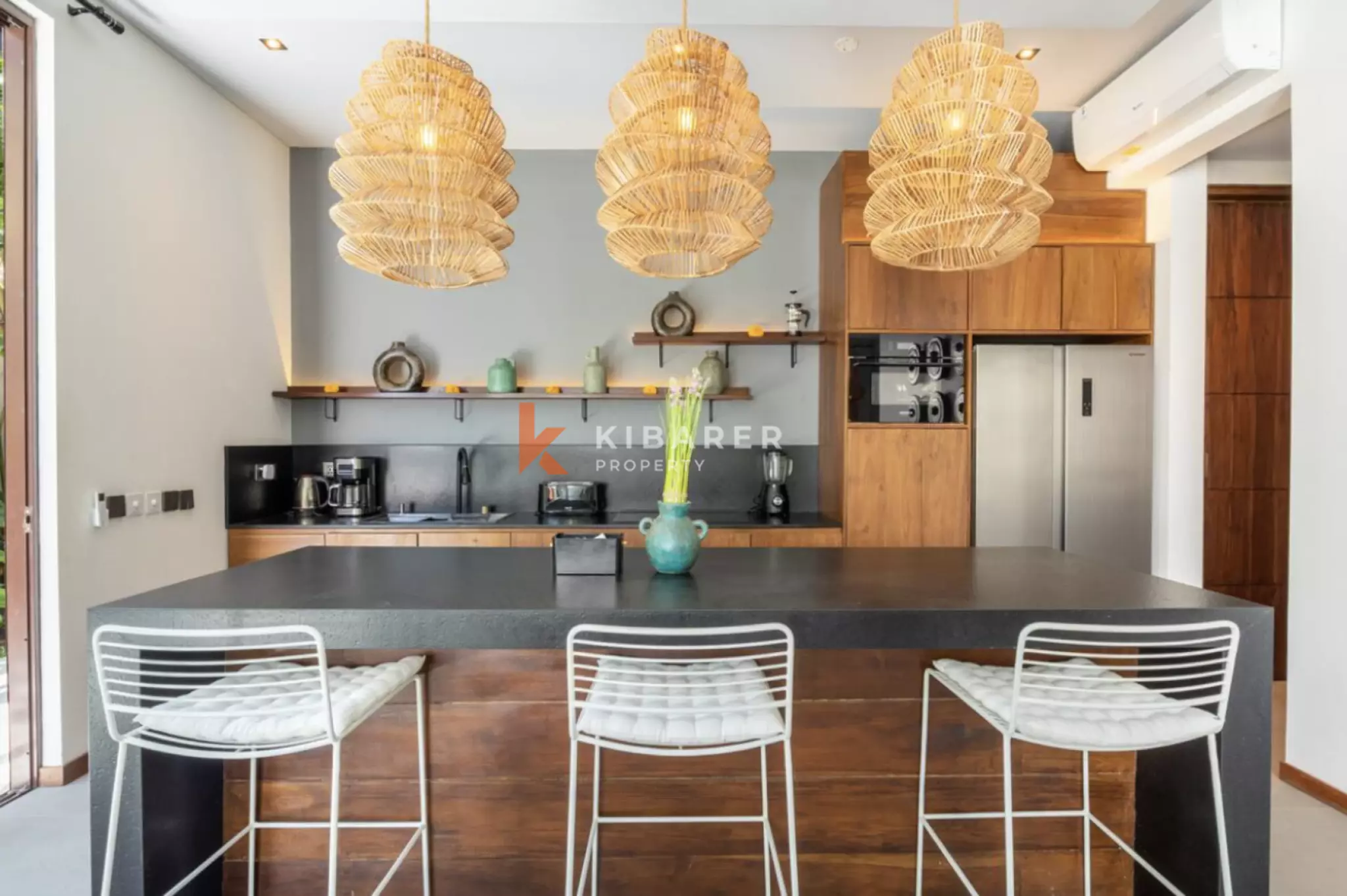 Architectural Four Bedroom Masterpiece in Exclusive Umalas — image 5