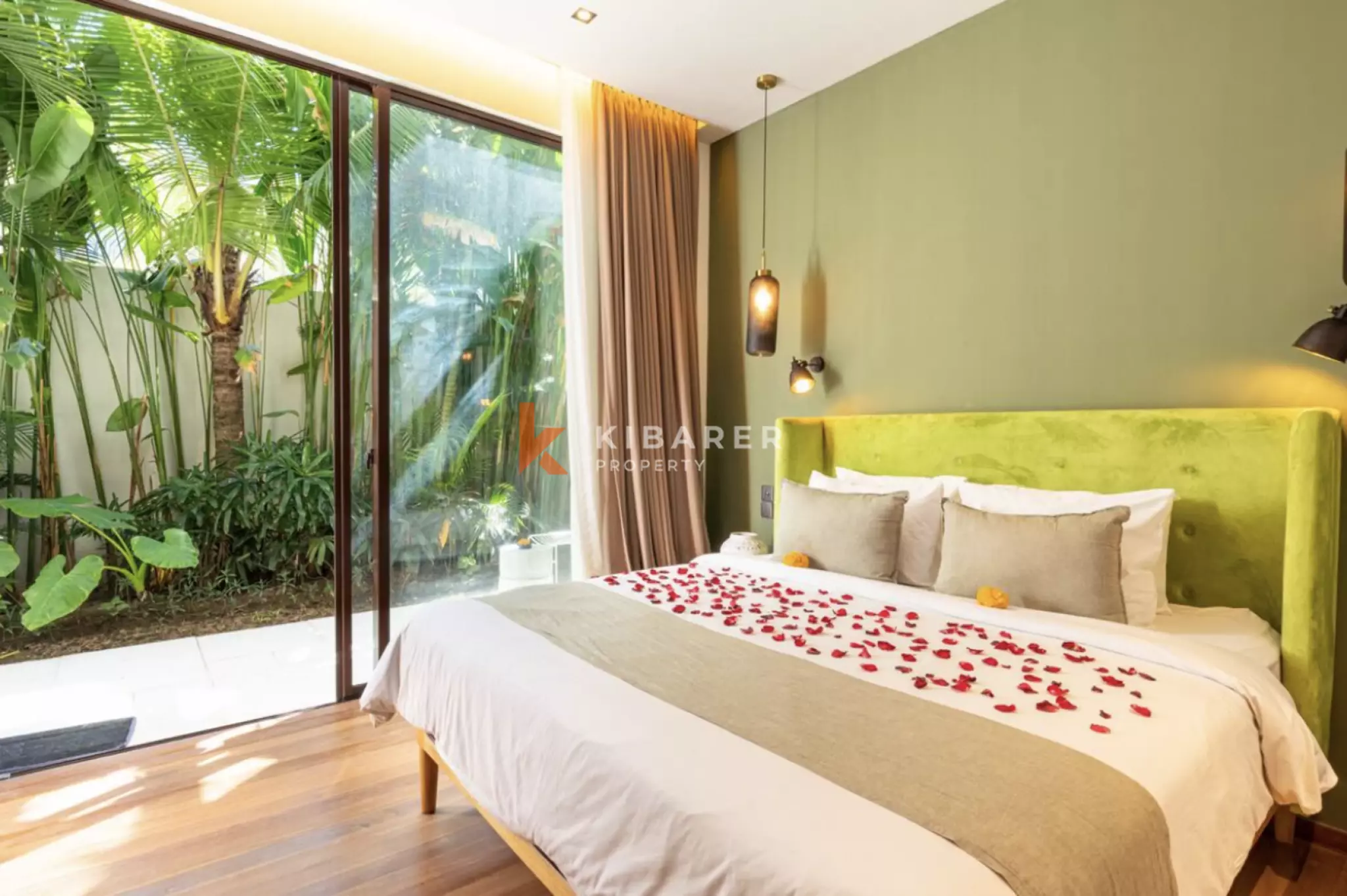 Architectural Four Bedroom Masterpiece in Exclusive Umalas — image 9