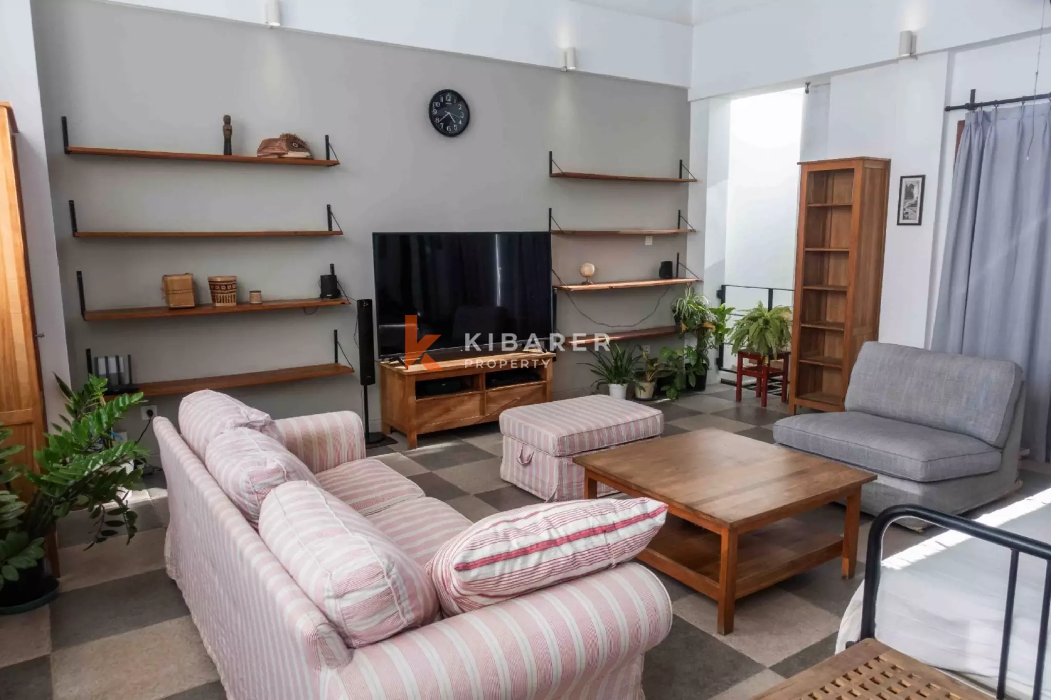 Four-Bedroom Fully Furnished House in Quiet Buduk