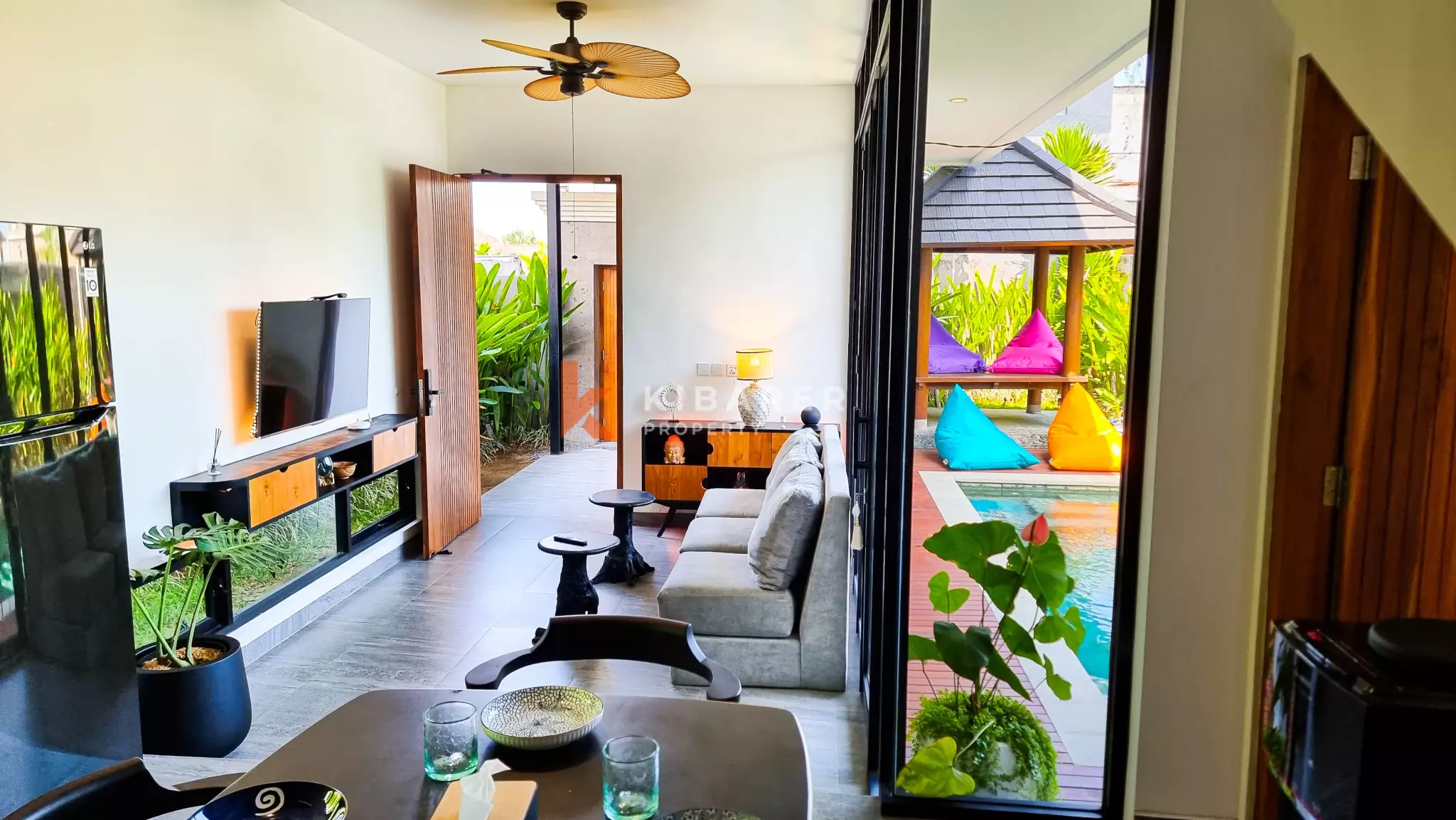 Contemporary Three-Bedroom Villa with Dedicated Remote Workspace in Umalas — image 4