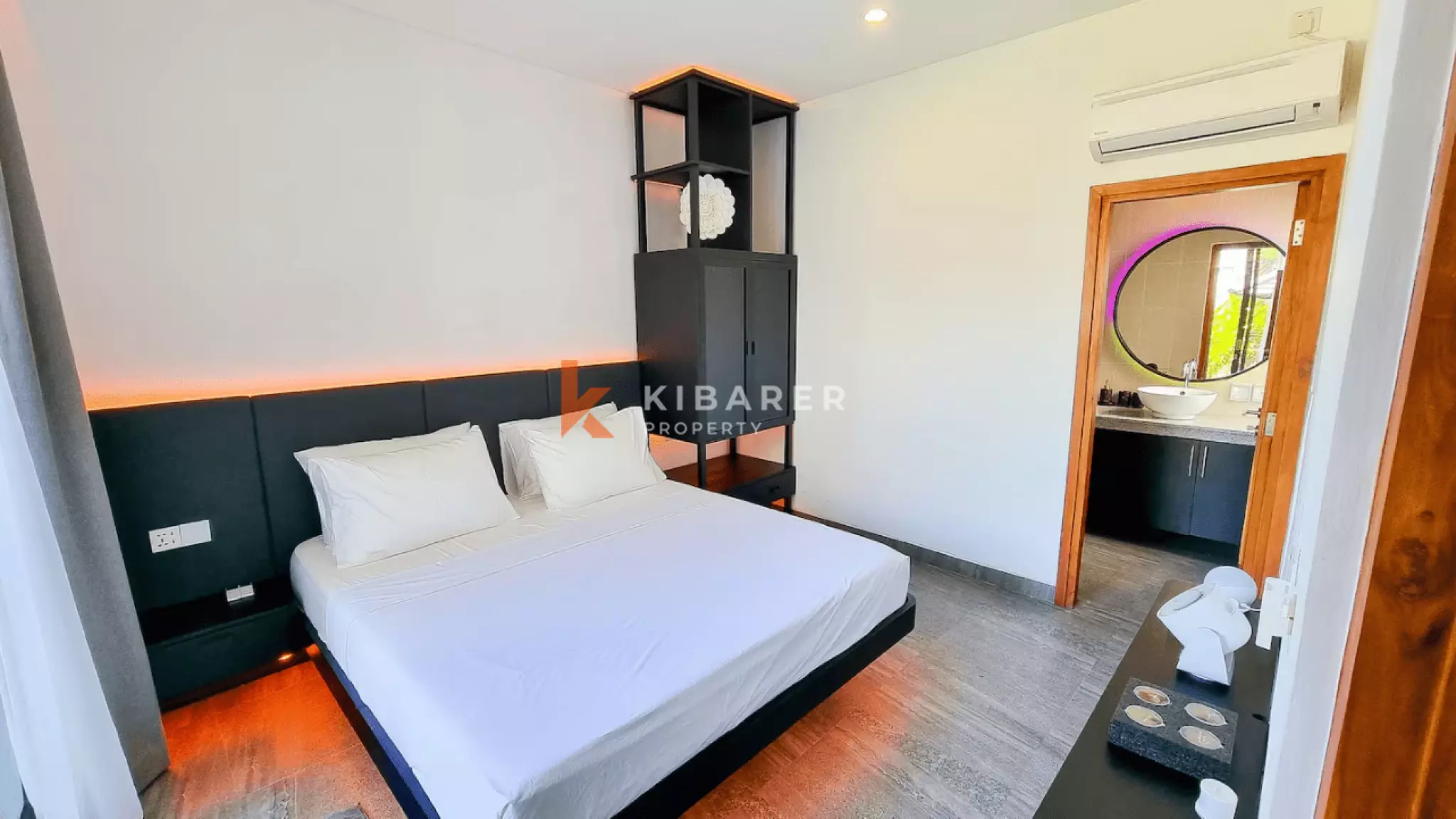 Contemporary Three-Bedroom Villa with Dedicated Remote Workspace in Umalas — image 17