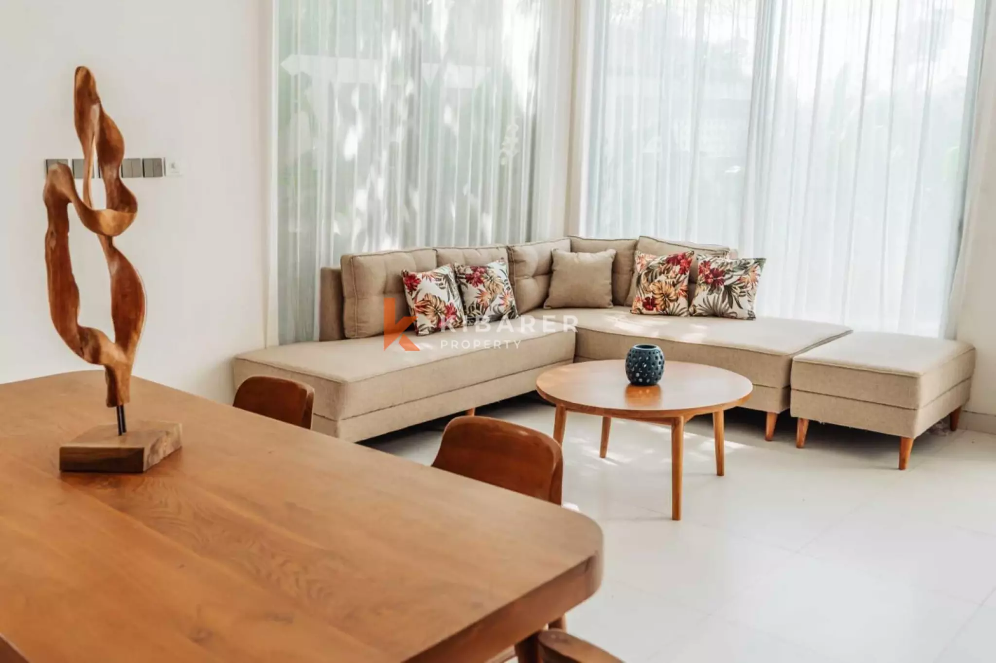 Two Bedroom Villa in Canggu with Enclosed Living and Ricefield View — image 10