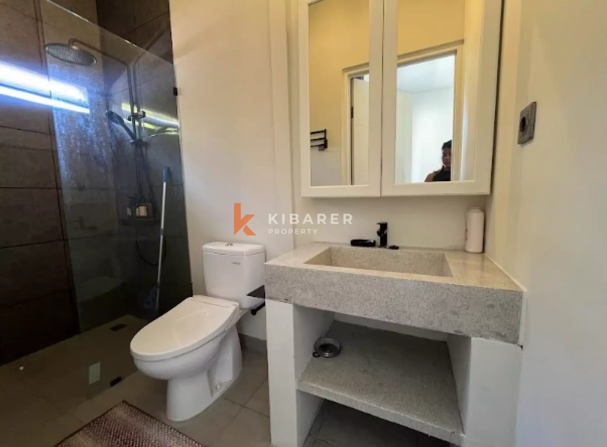 5BR Villa for Rent in Kerobokan, Bali — image 15
