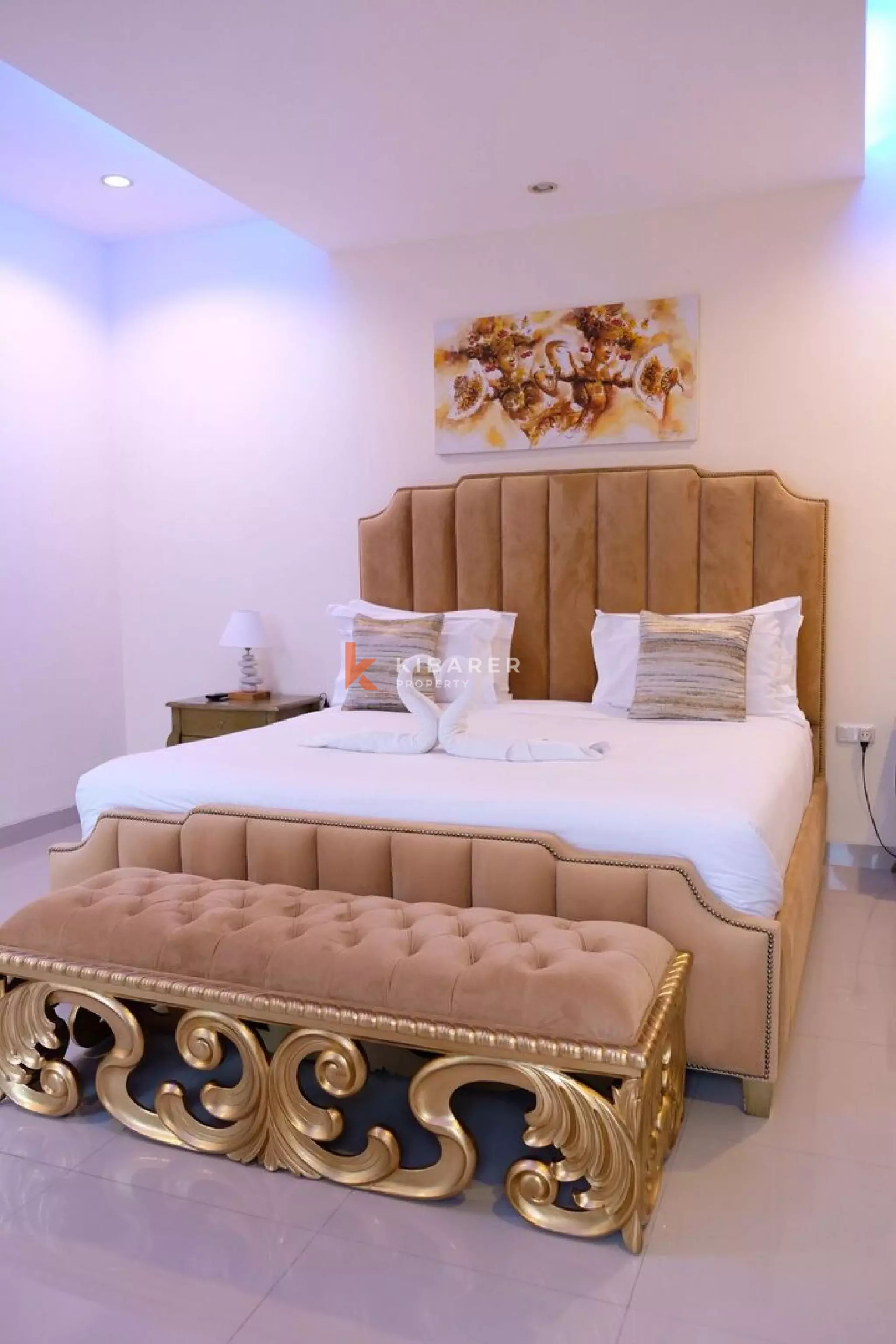 Beautiful Four Bedroom Villa with Open Living in Nusa Dua — image 9
