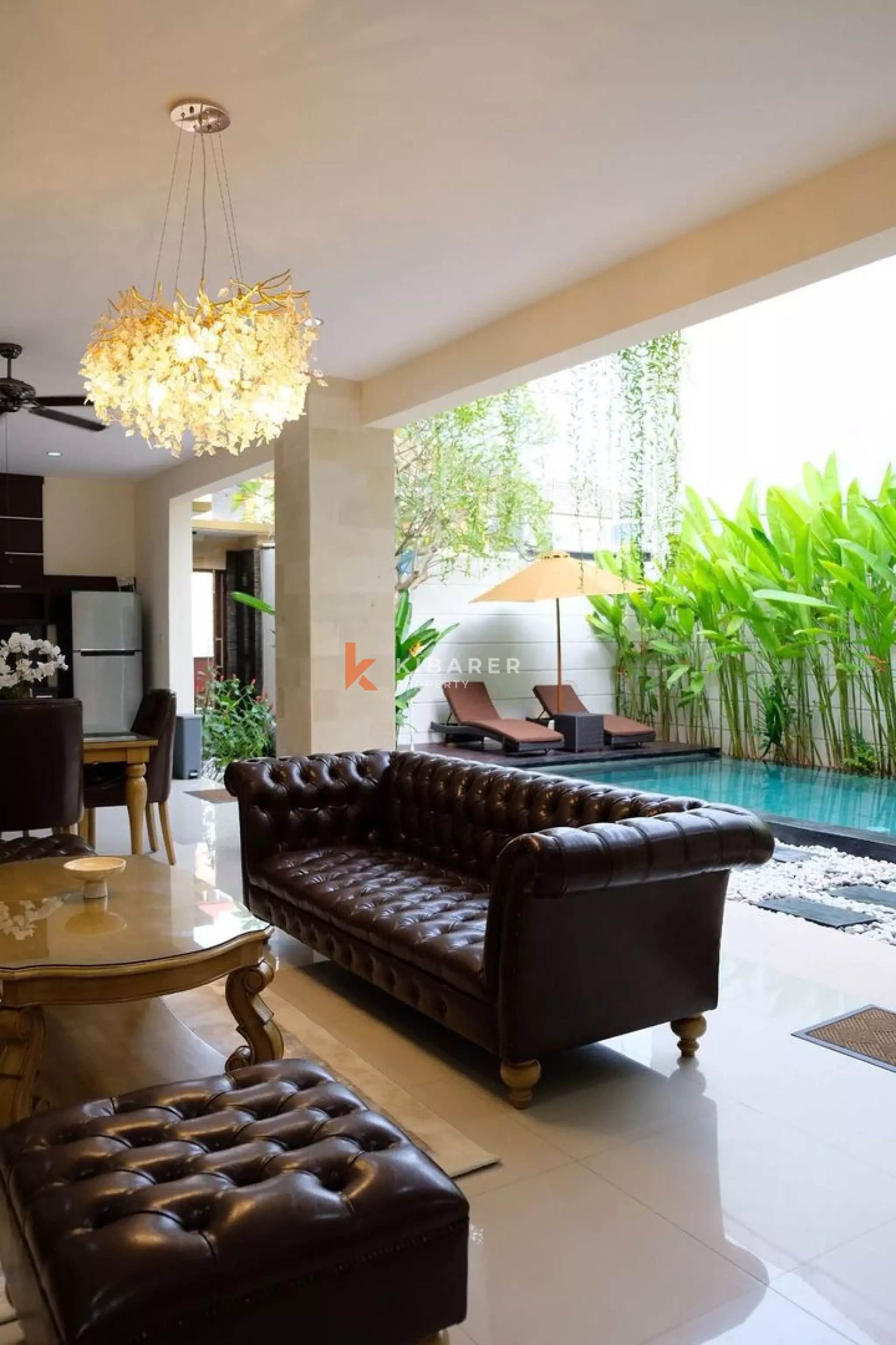 Beautiful Four Bedroom Villa with Open Living in Nusa Dua — image 5