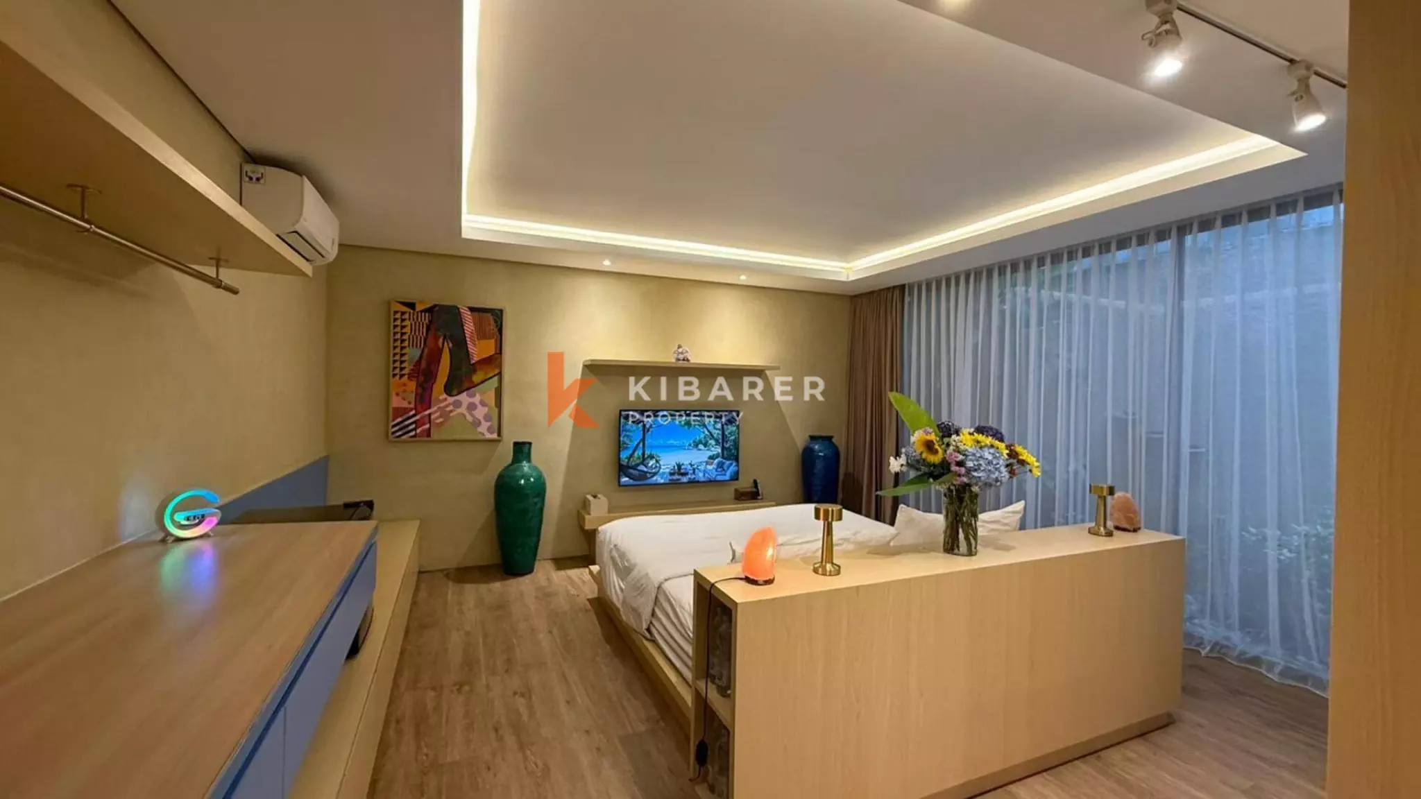 Tropical Five Bedroom Villa with Private Jacuzzi in Kayu Tulang — image 16