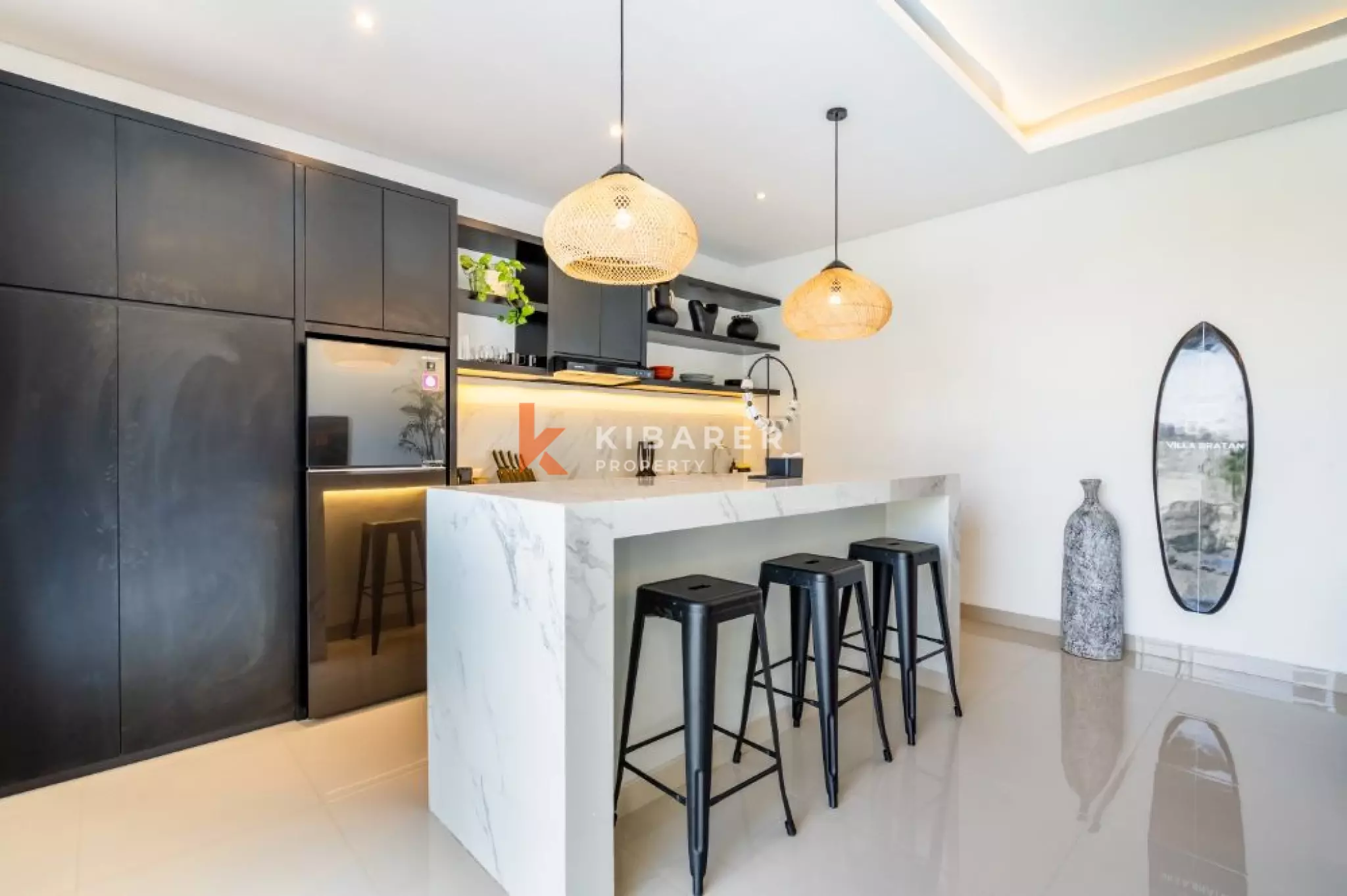 Tropical Three-Bedroom Pool Villa in Canggu — image 7