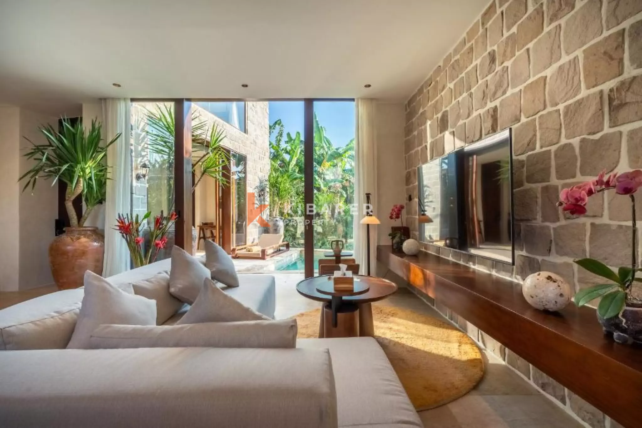 4BR Villa for Rent in Canggu, Bali — image 9