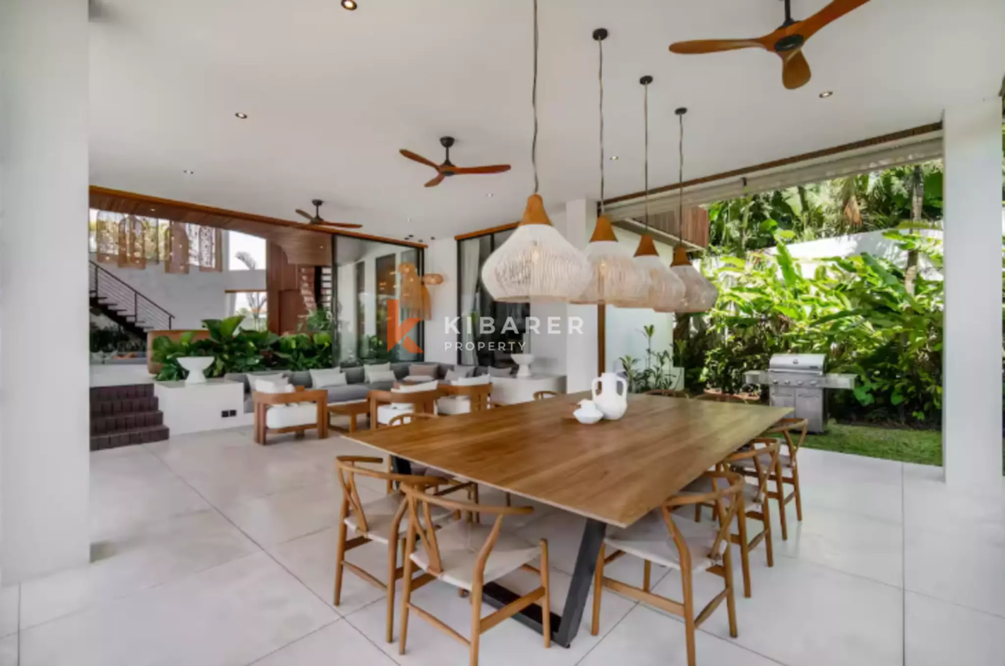 Luxury Garden Escape – Five Bedroom Villa in Tumbak Bayuh — image 9