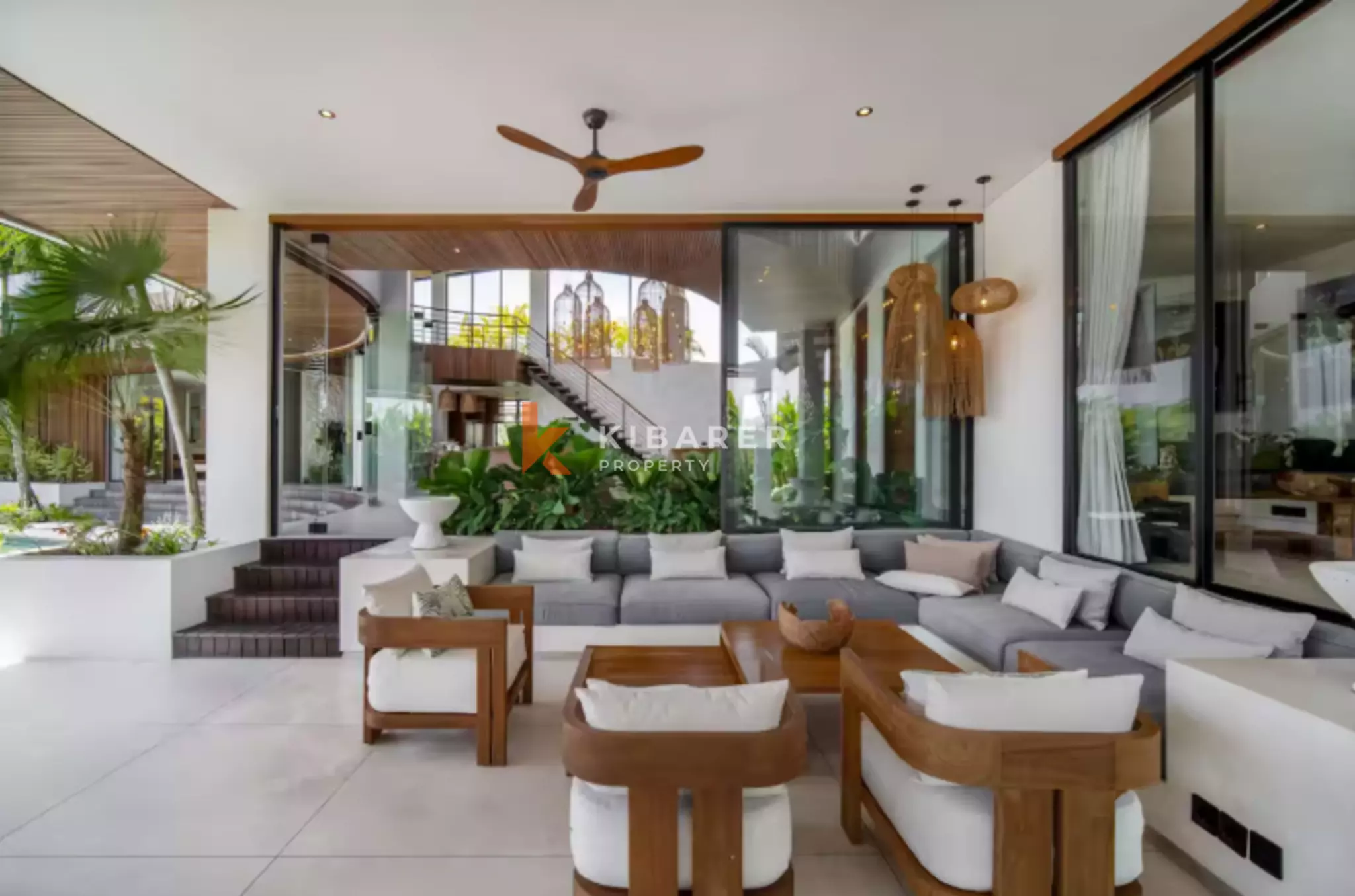 Luxury Garden Escape – Five Bedroom Villa in Tumbak Bayuh — image 10