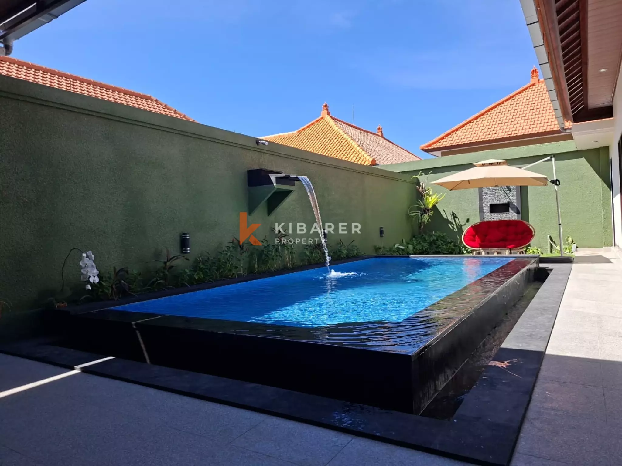 Perfect Holiday Spot in Sanur - Beautiful Three-Bedroom Villa — image 3