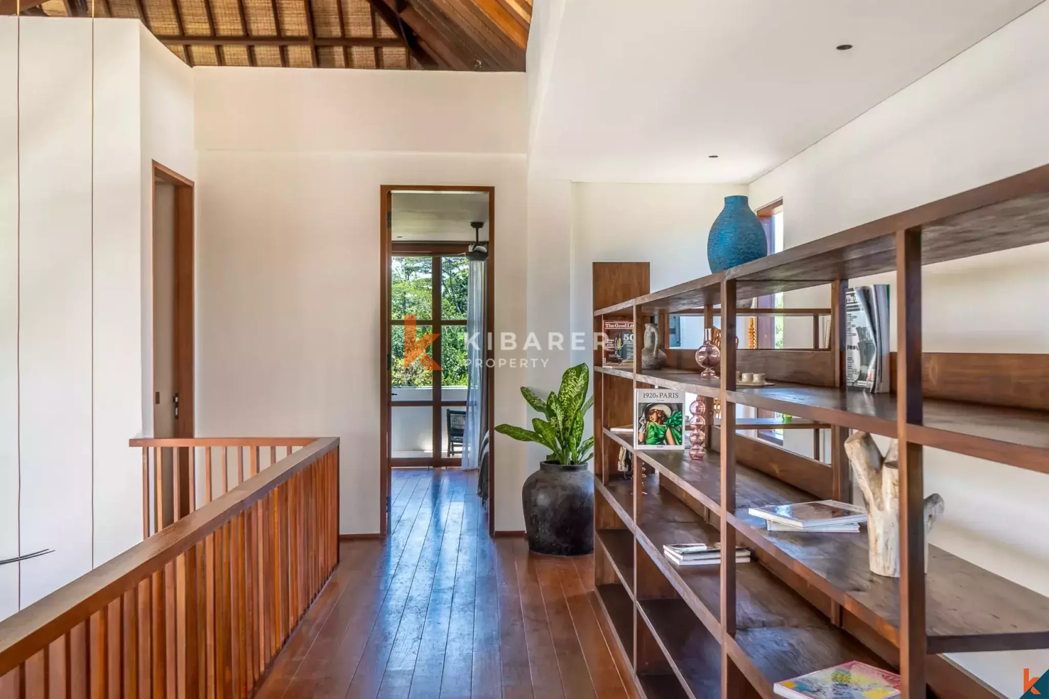 Magnificent Private Villa with Six Bedrooms Near Nyanyi Beach — image 8