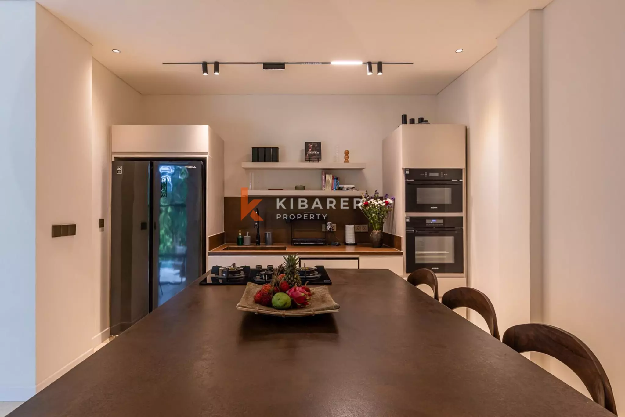 Luxury Five-Bedroom Private Villa with Pool in Nyanyi — image 8