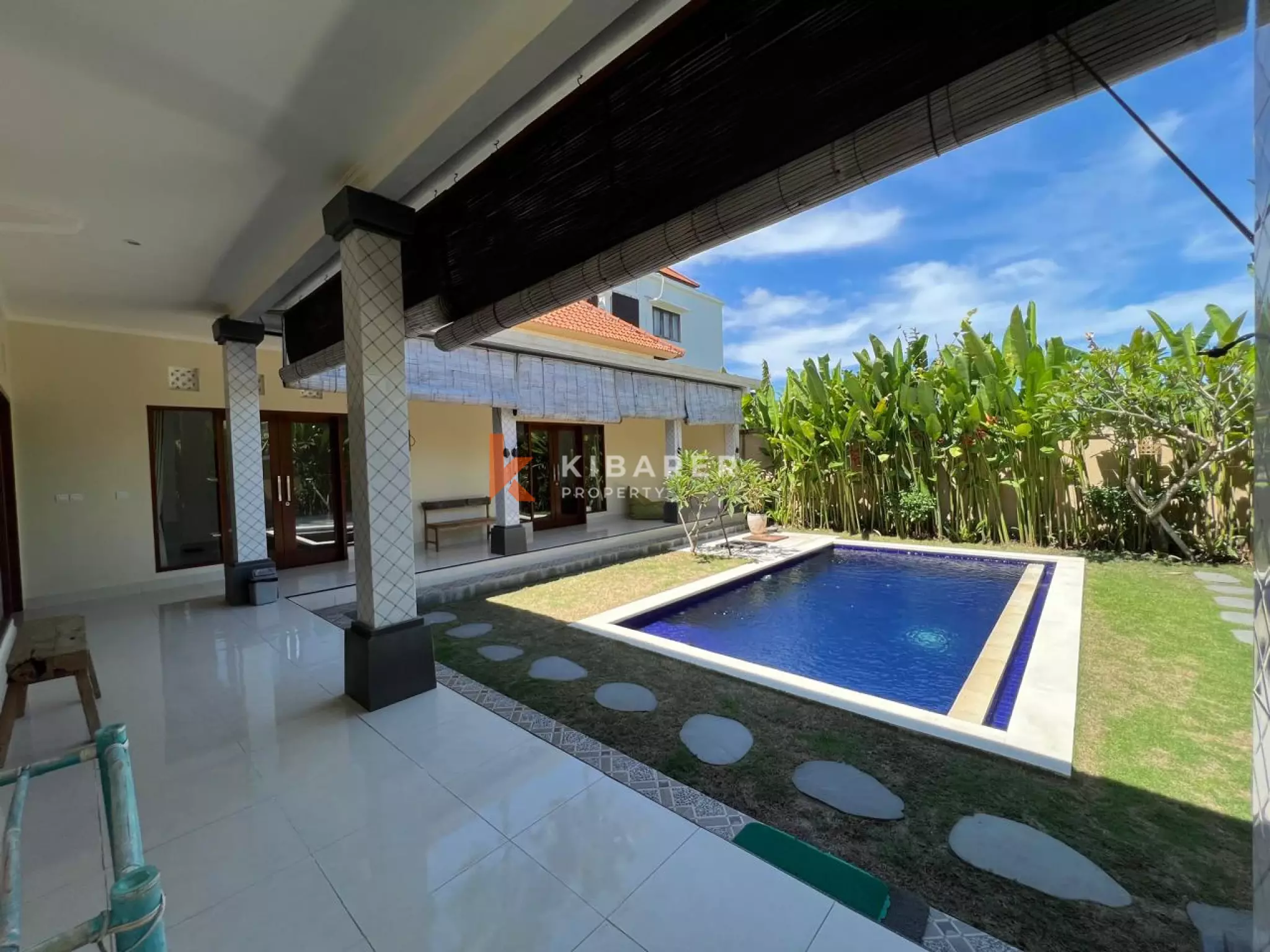 Beautiful Classic Two-Bedroom Closed Living Room Villa in Tegal Cupek — image 1