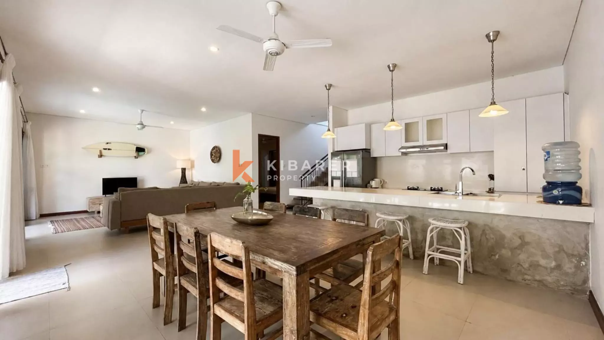 Beachfront Comfort – Four-Bedroom Villa in Canggu — image 5
