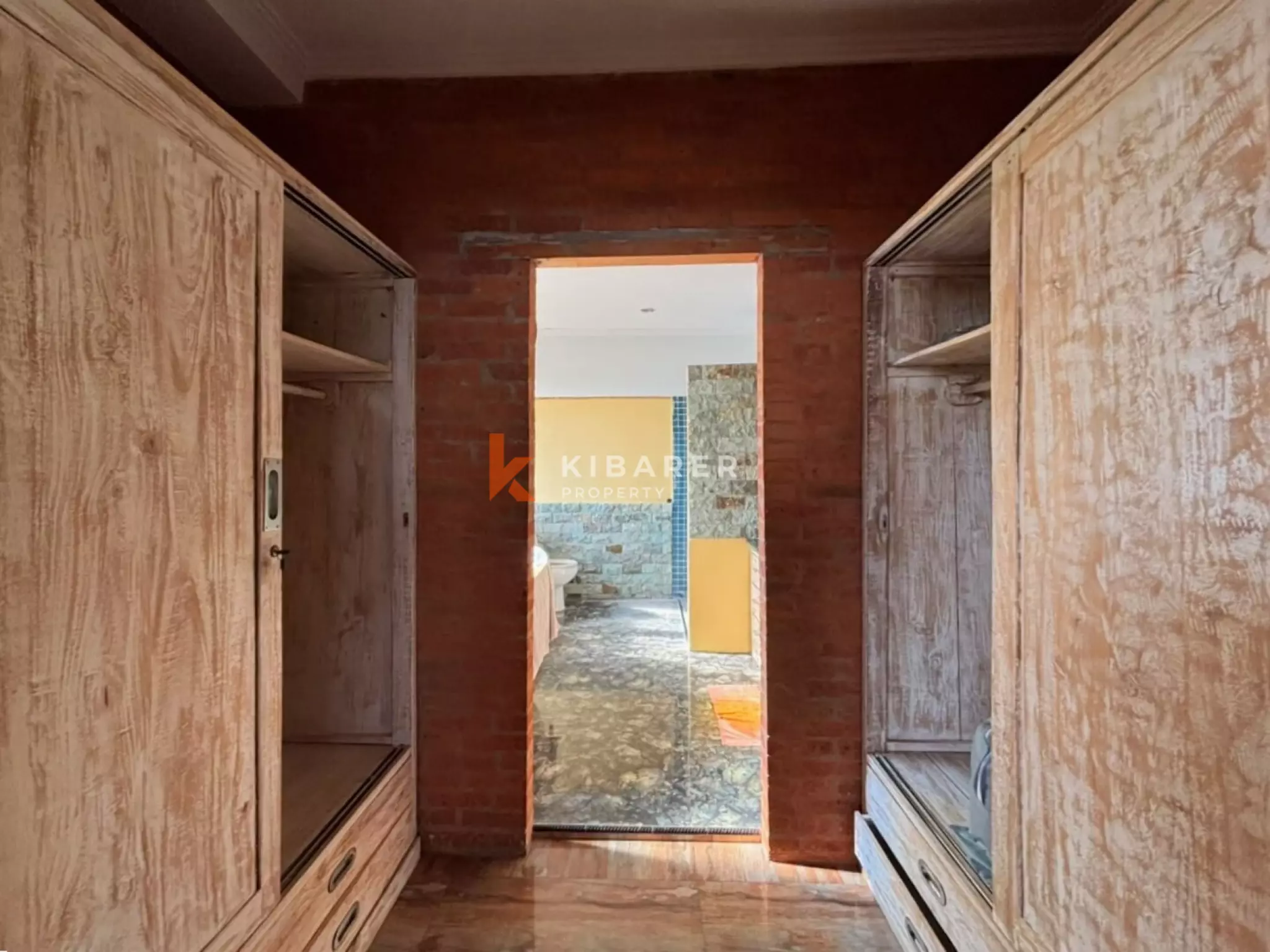 Private 4-Bedroom Villa with Garden in Gianyar — image 17