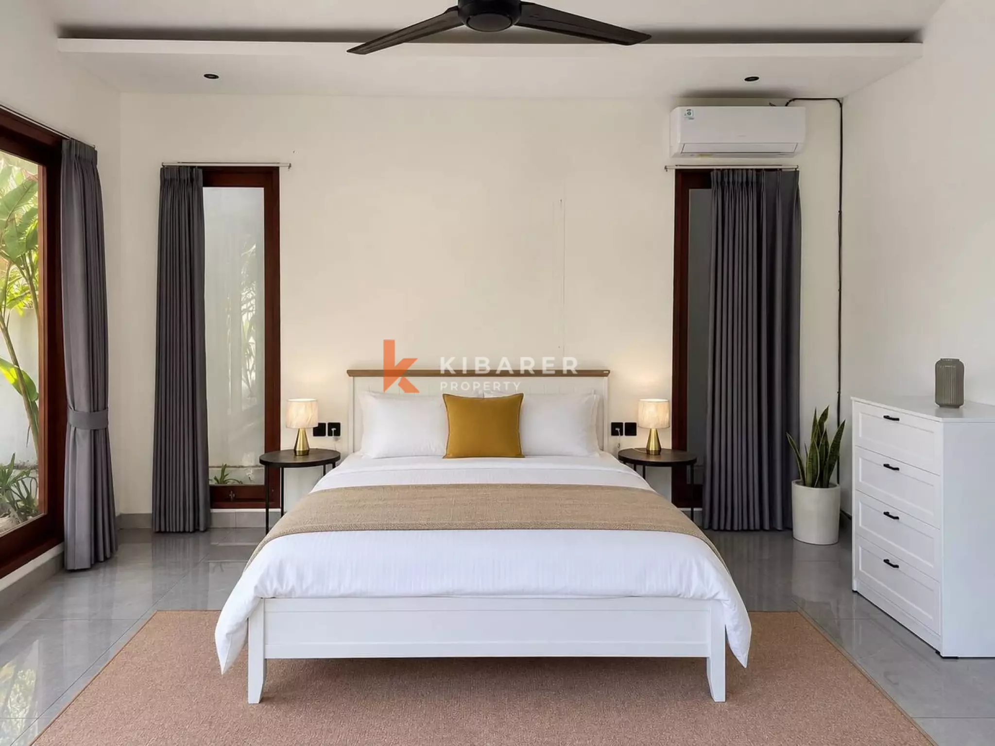 Minimalist Seaside Villa with Three Bedrooms in Seseh — image 2