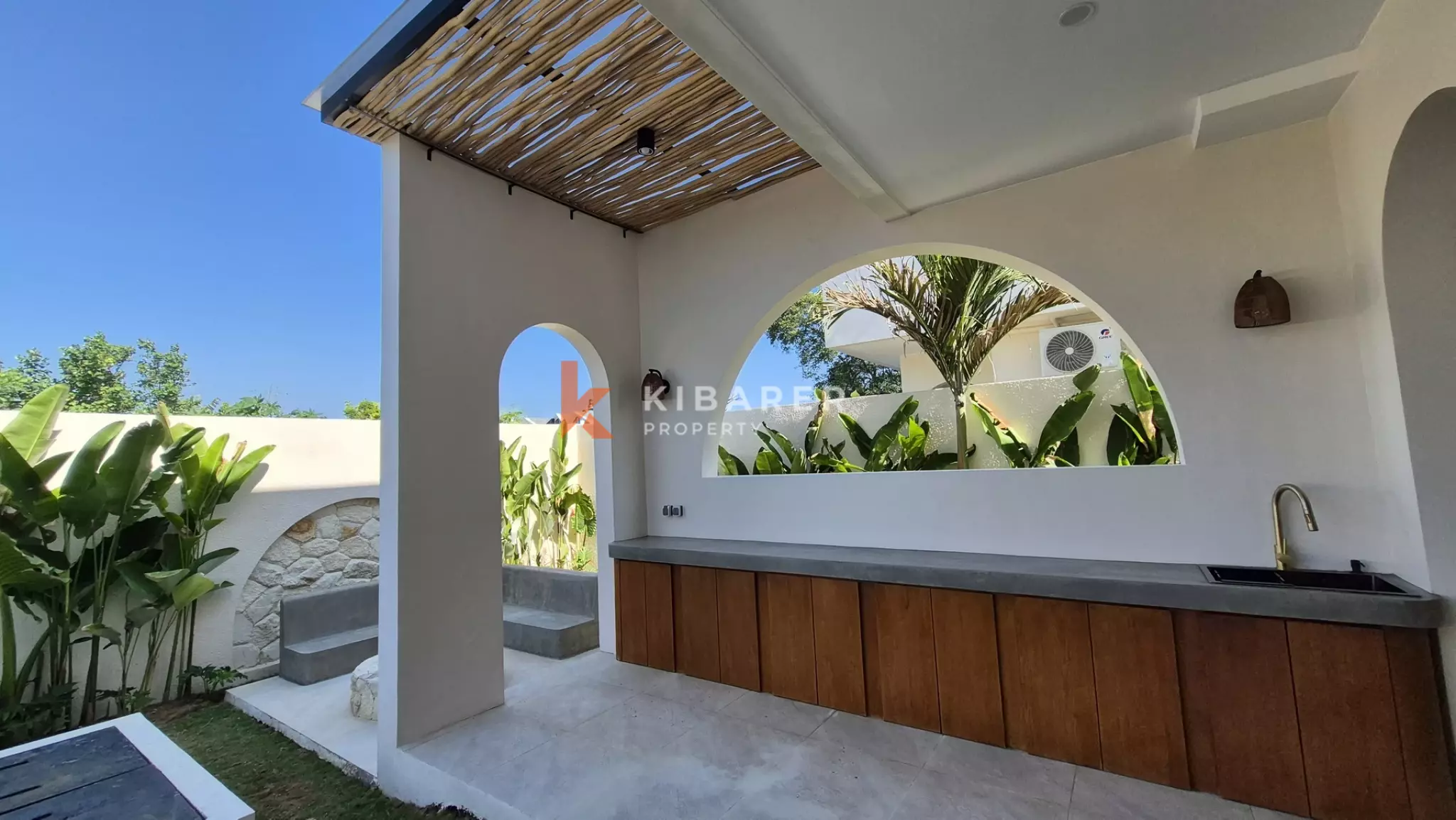 New Mediterranean Villa with Four Bedrooms and Swimming Pool in Seminyak — image 5