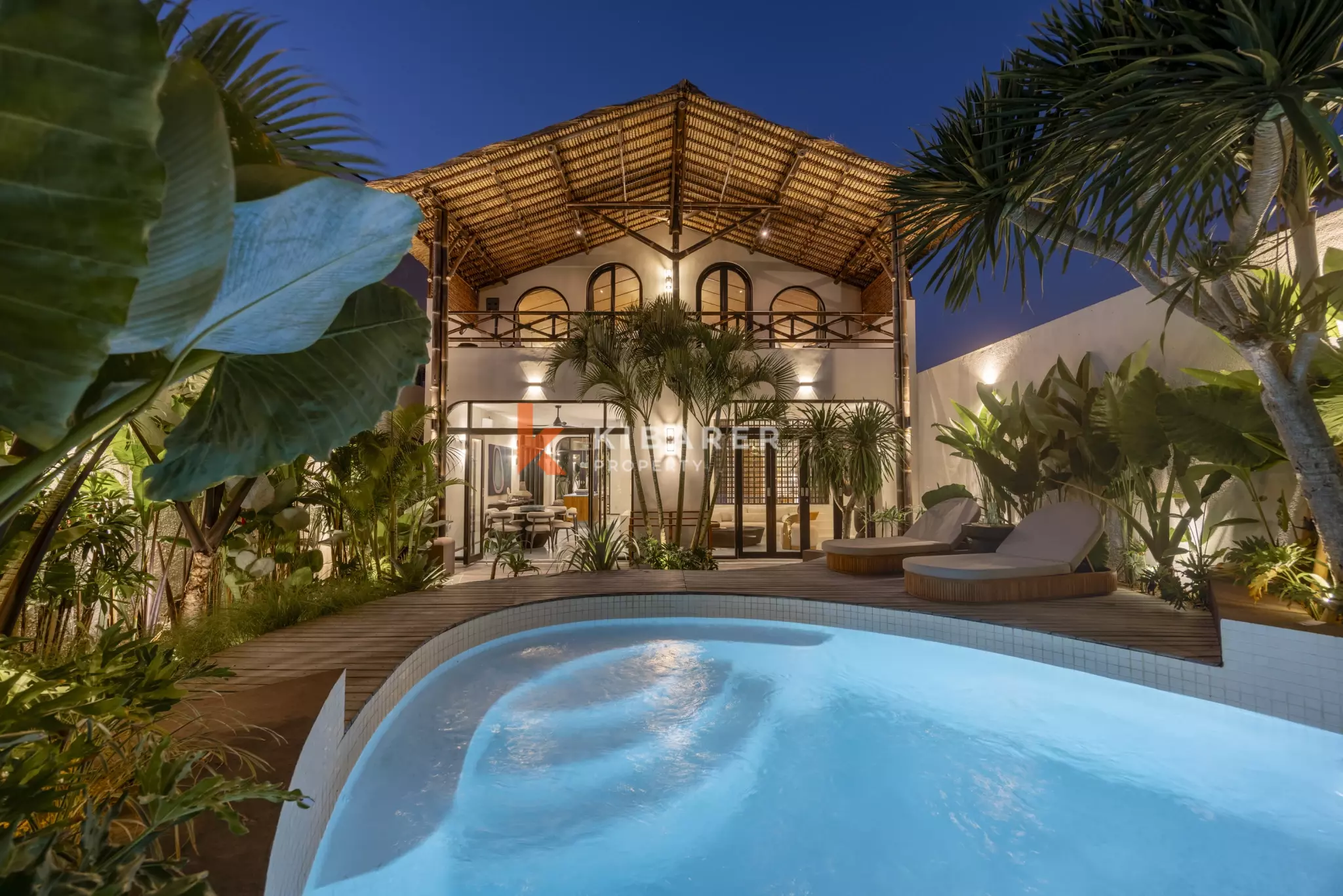 Tropical Paradise: Three-Bedroom Villa with Private Pool & Garden in Kerobokan — image 4