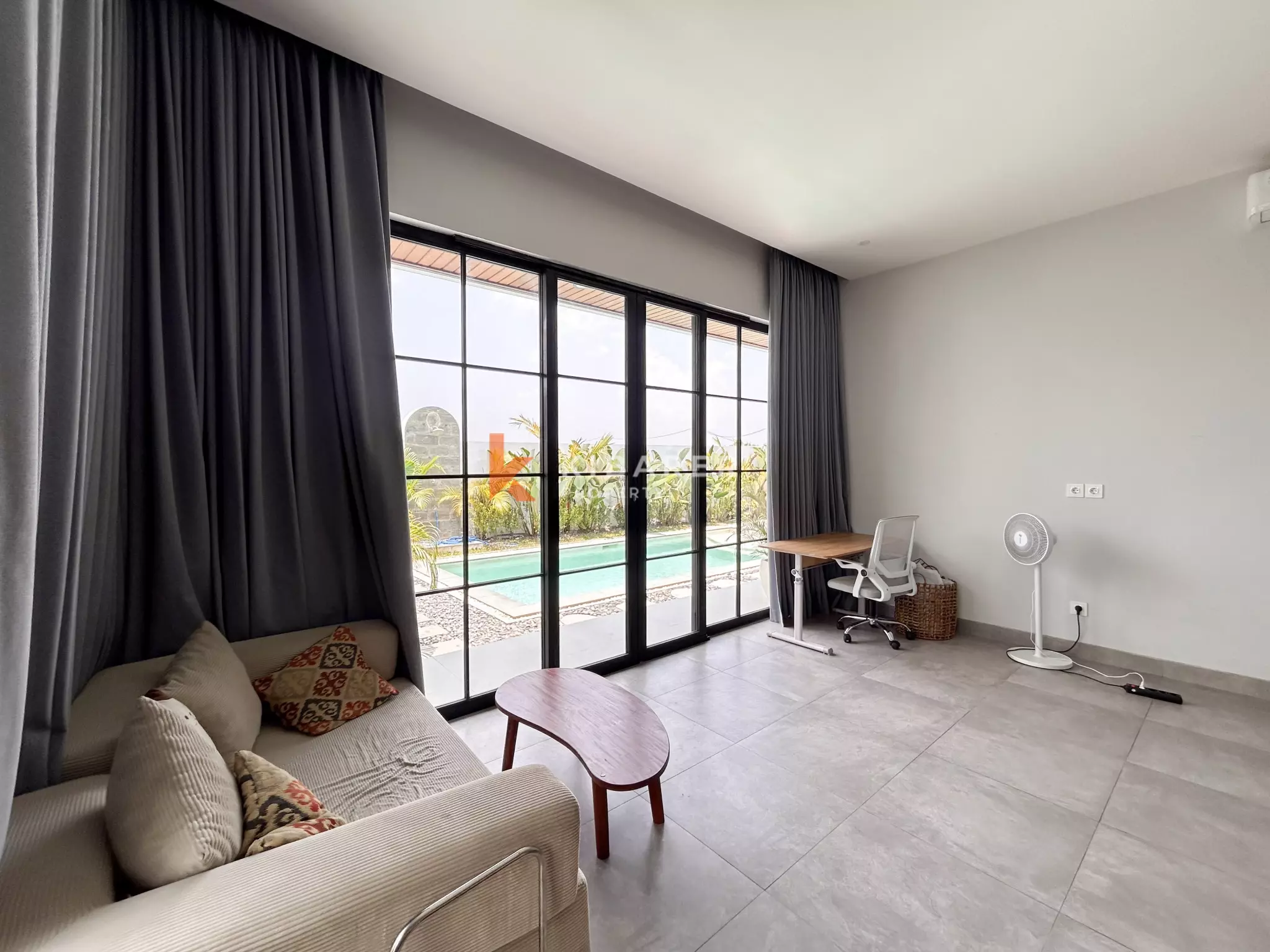 Spacious Two-Bedroom Villa with Large Pool and Tropical Garden in Munggu — image 8