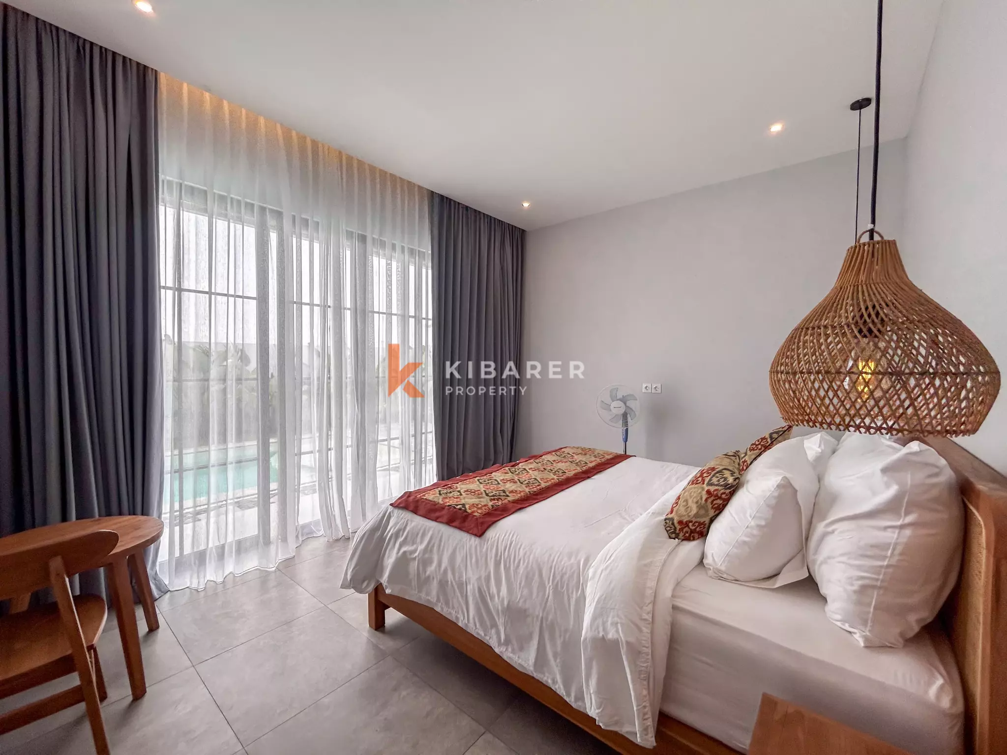 Spacious Two-Bedroom Villa with Large Pool and Tropical Garden in Munggu — image 10