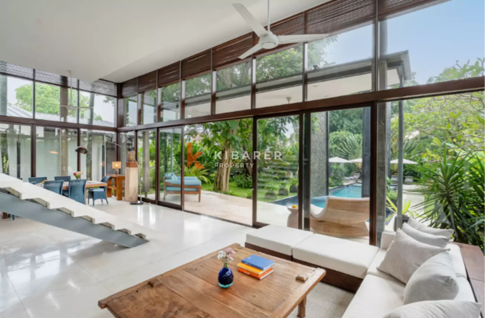 Quiet Luxury Three Bedroom Villa with Sauna & Gym in Canggu — image 10