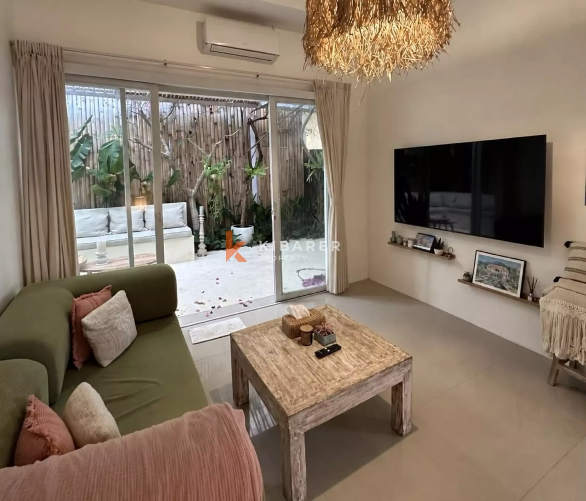 Tropical Two-Bedroom Villa in Berawa Area — image 6
