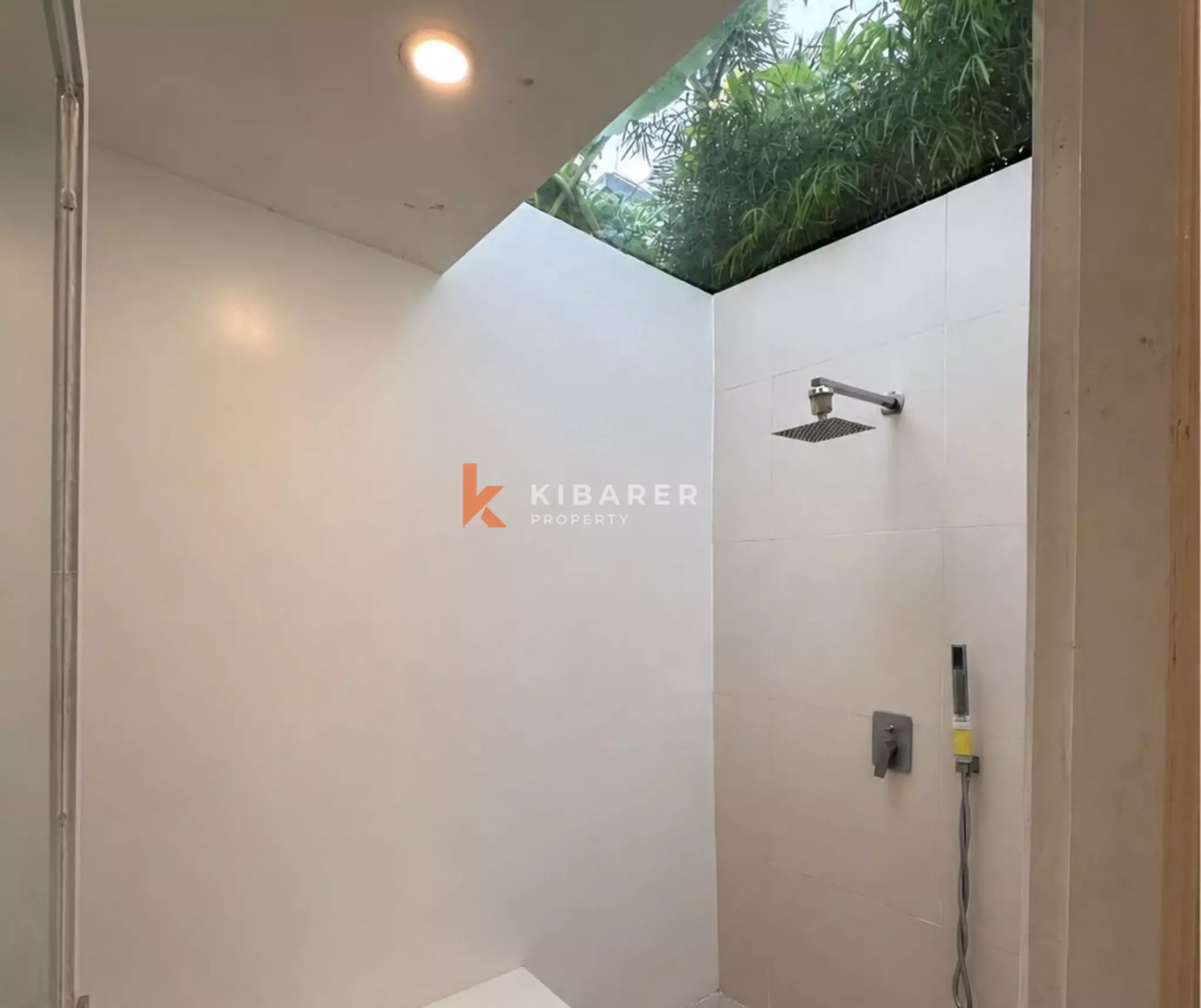 Tropical Two-Bedroom Villa in Berawa Area — image 13