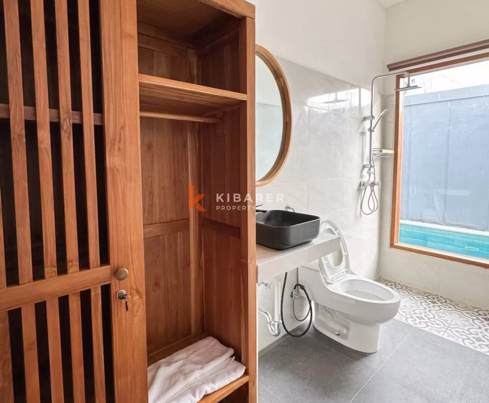 Bright and Spacious Two-Bedroom Villa in Sanur — image 8