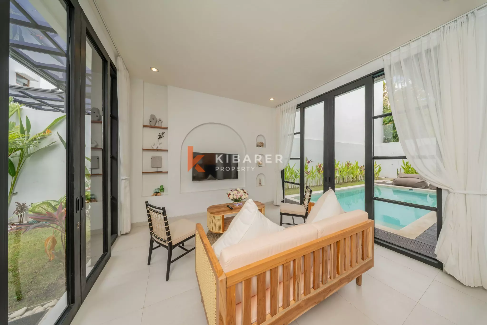 Modern Three-Bedroom Villa with Private Pool and Contemporary Architectural Design in Balangan — image 6
