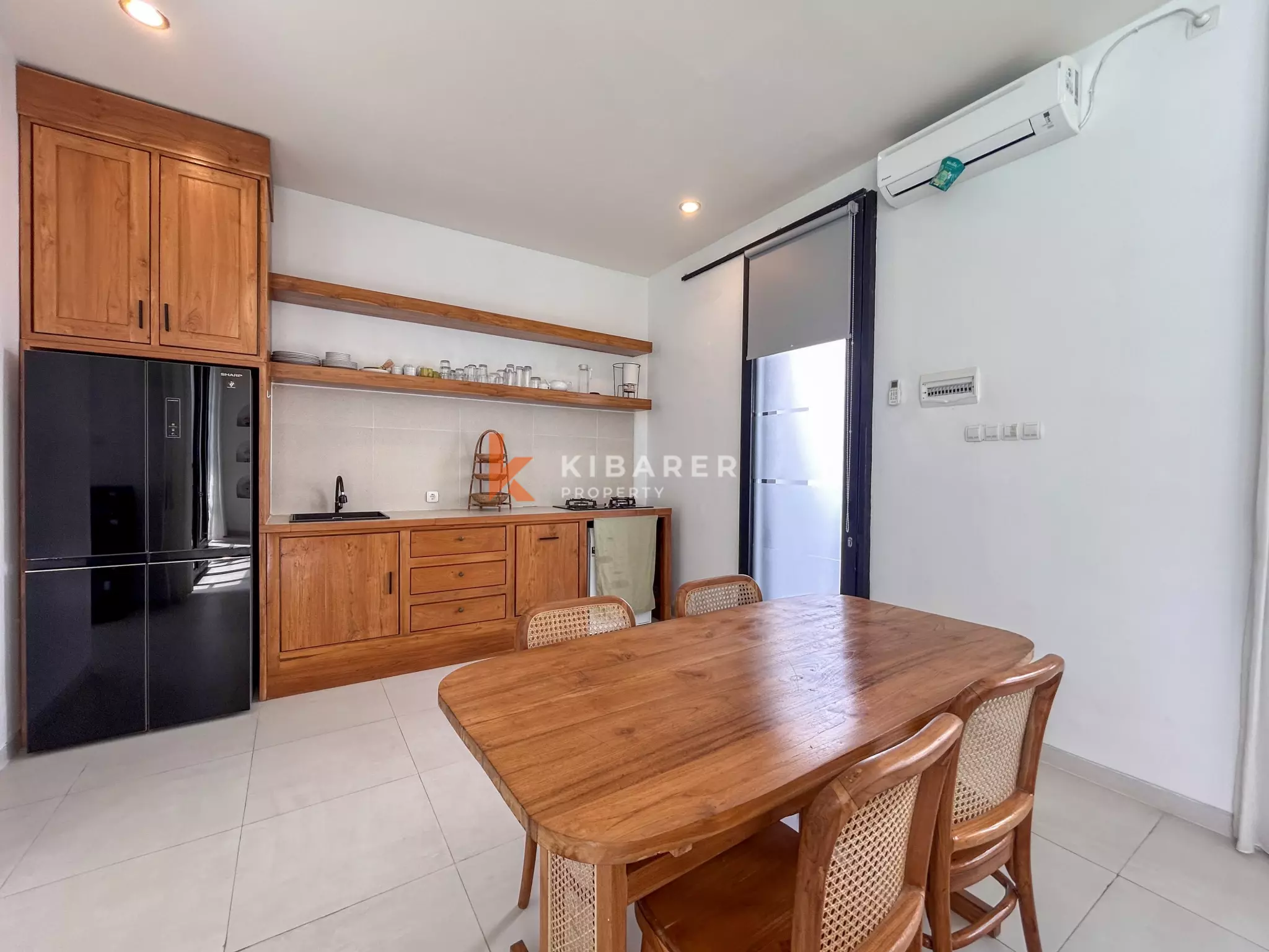Modern Three-Bedroom Villa with Private Pool and Contemporary Architectural Design in Balangan — image 7