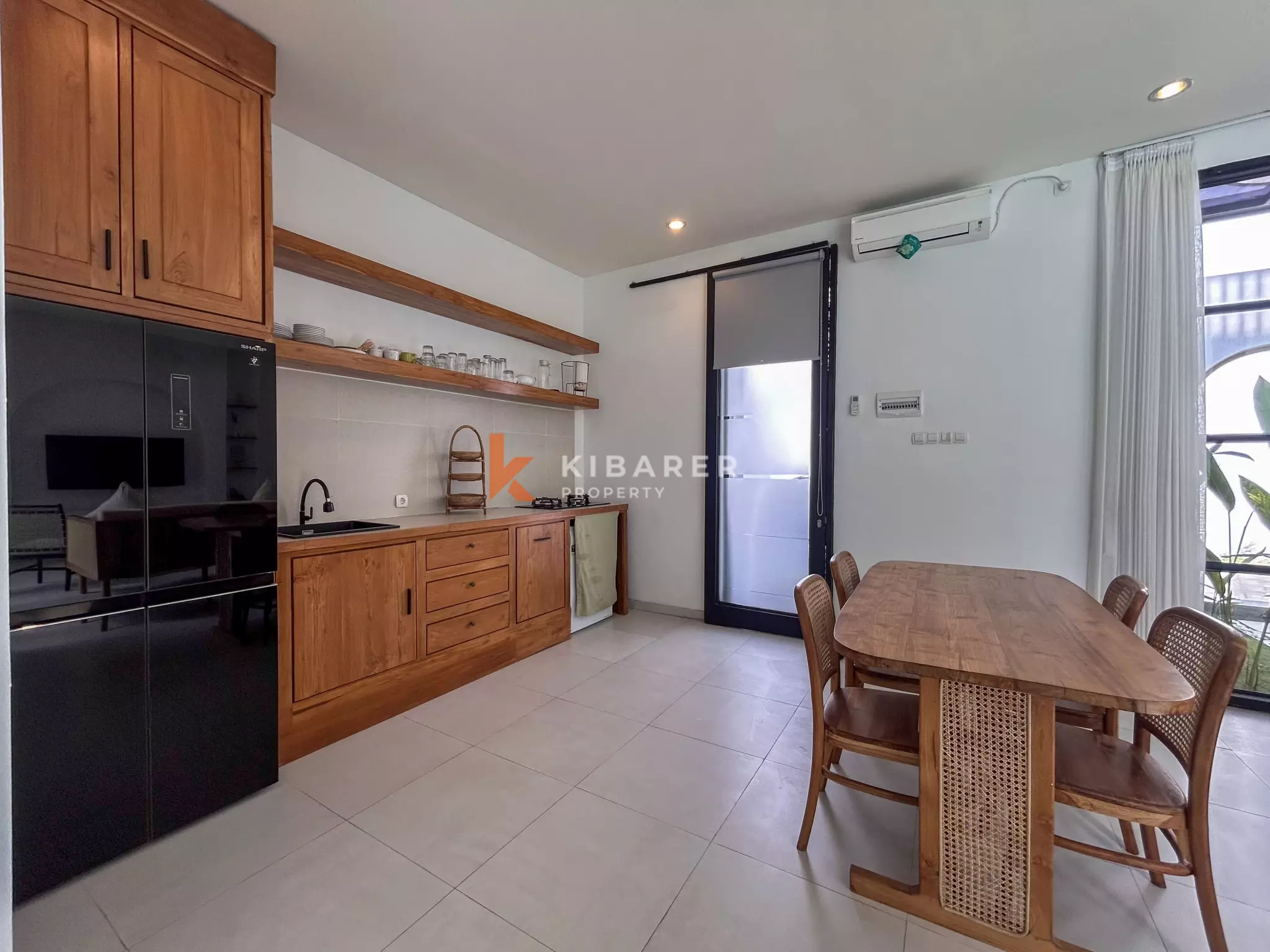 Modern Three-Bedroom Villa with Private Pool and Contemporary Architectural Design in Balangan — image 8