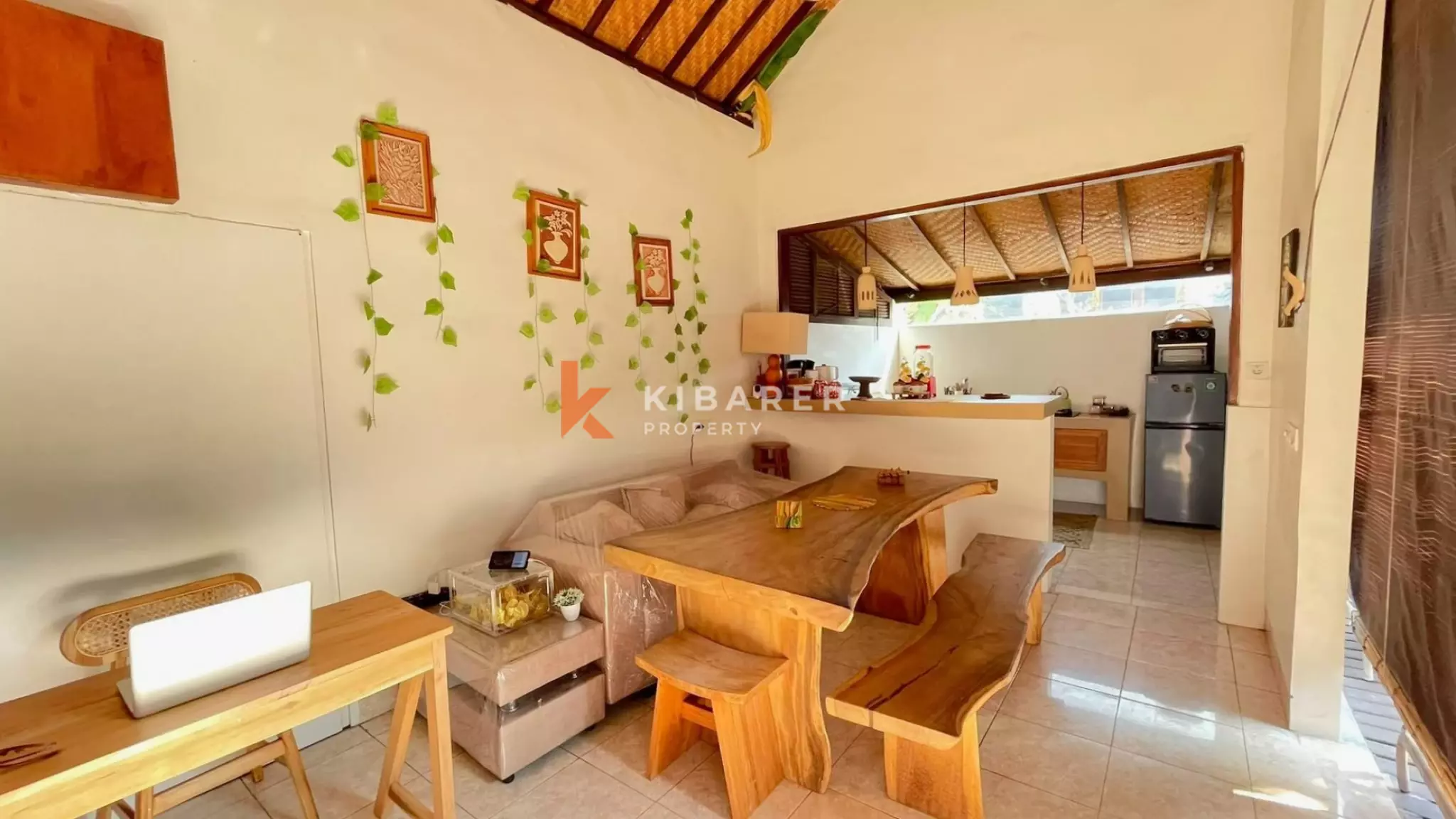 Three-Bedroom Villa with Open Concept and Private Pool in Babakan — image 7