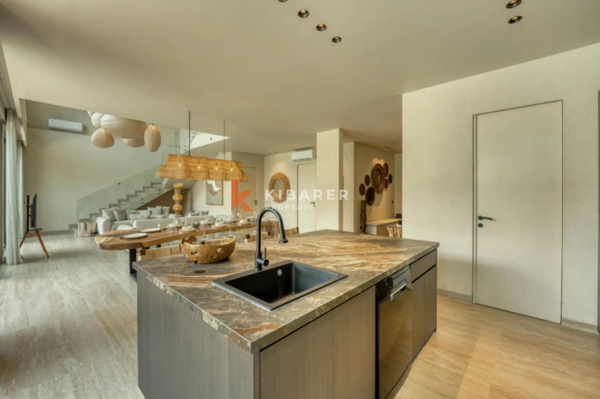 Exclusive Four-Bedroom Villa with Private Pool in Secure Umalas Area — image 8
