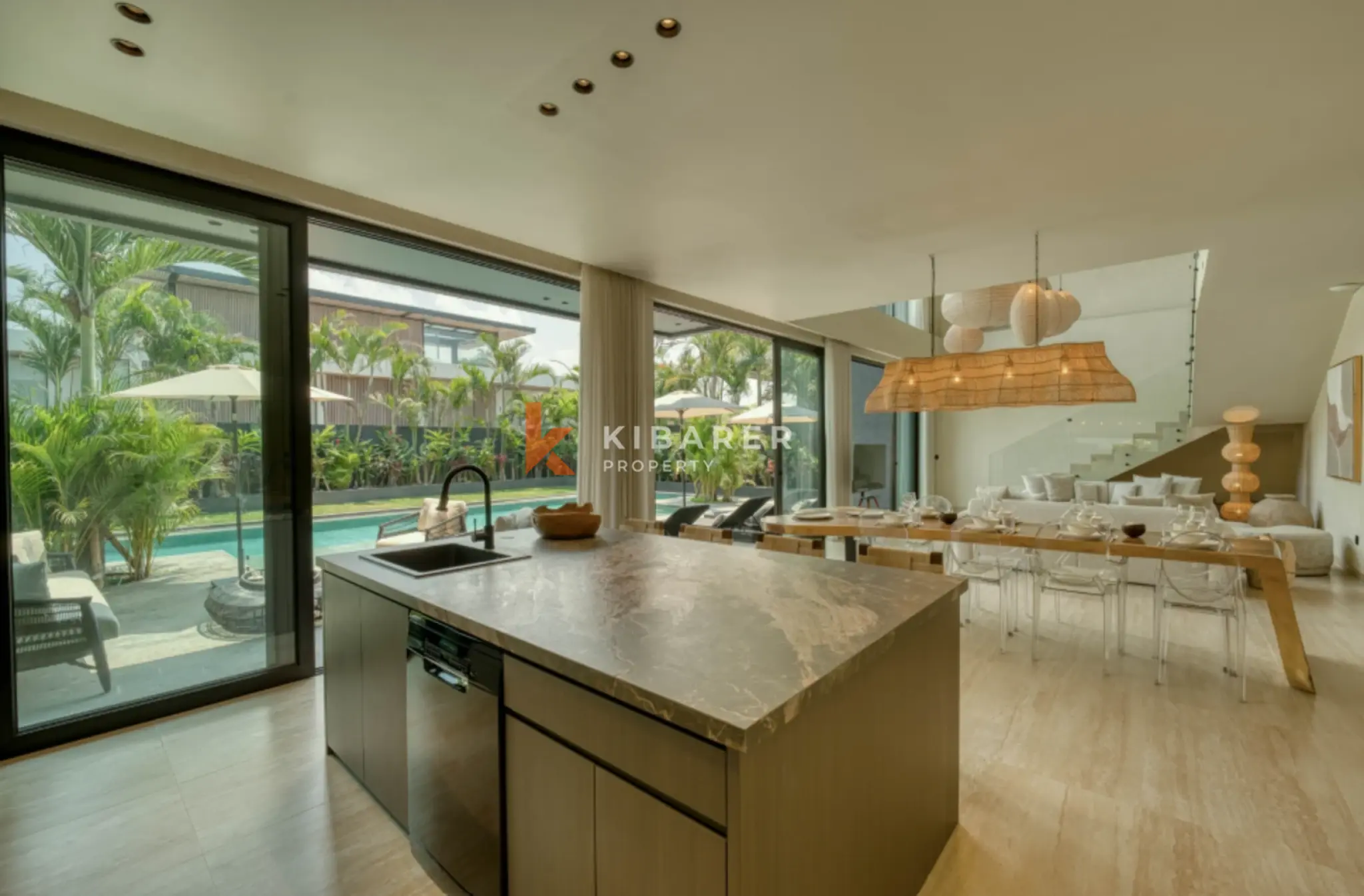 Exclusive Four Bedroom Villa with Private Pool in Secure Umalas Location — image 7