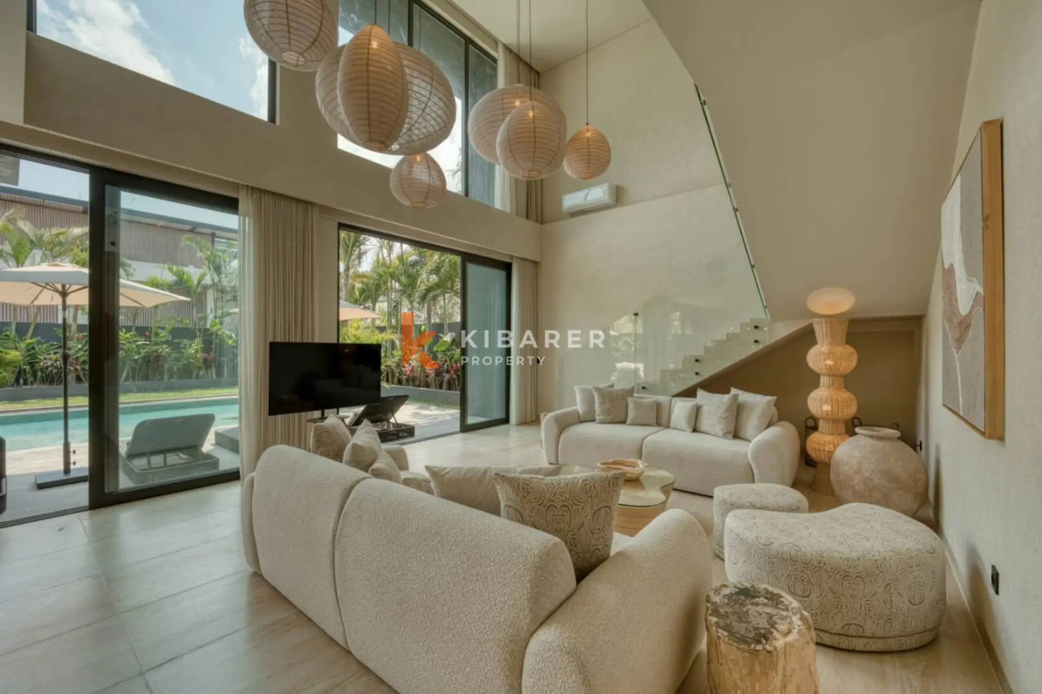 Exclusive Four Bedroom Villa with Private Pool in Secure Umalas Location — image 3