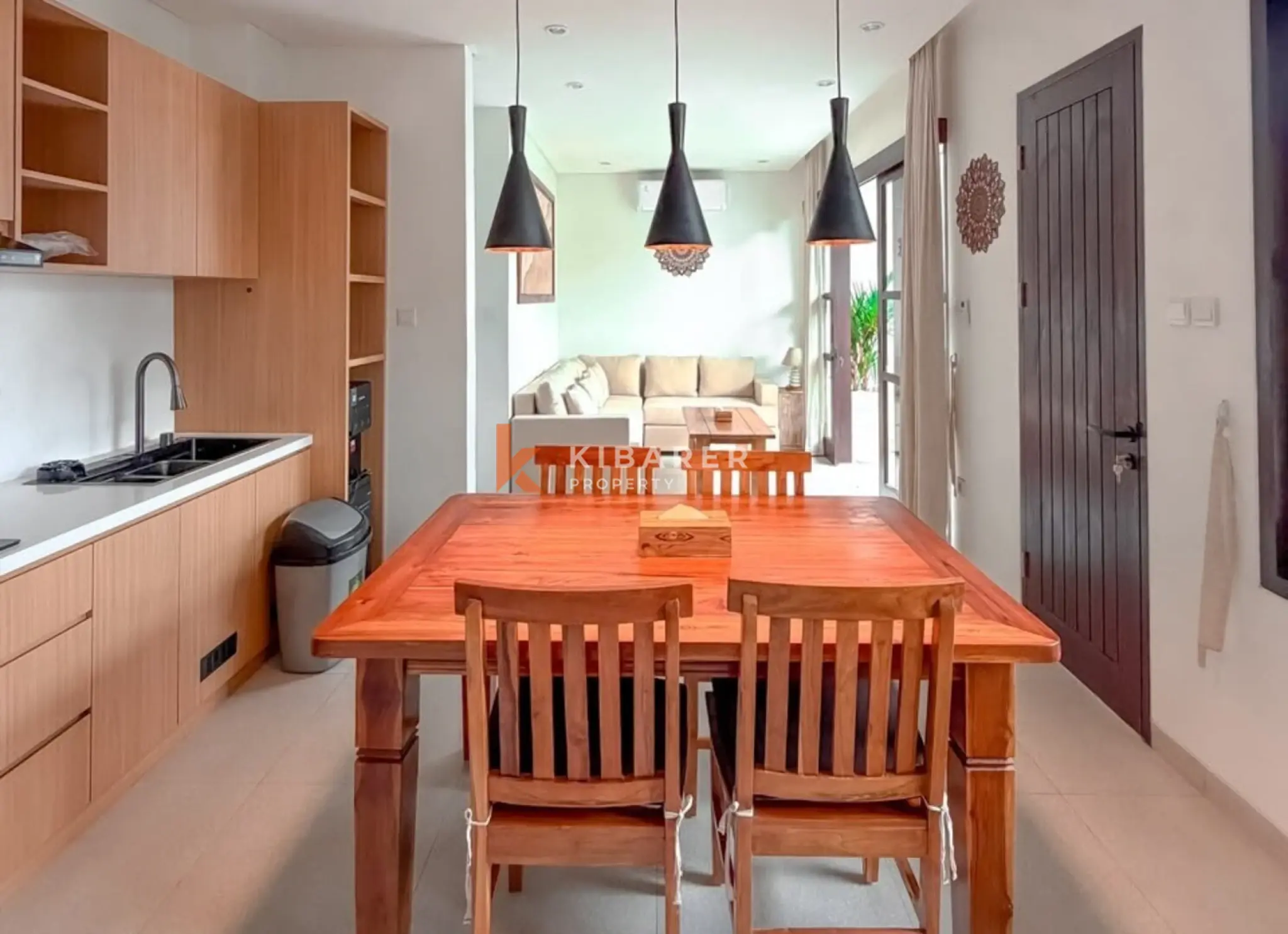 Tropical Serenity - Modern Two-Bedroom Villa in Seseh — image 3