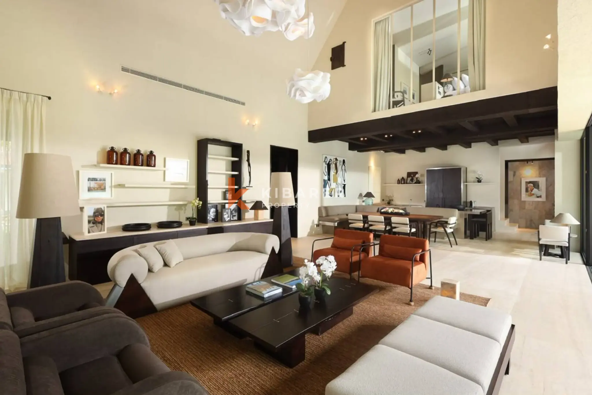Comfortable Six-Bedroom Residence with Spacious Garden in Umalas — image 2