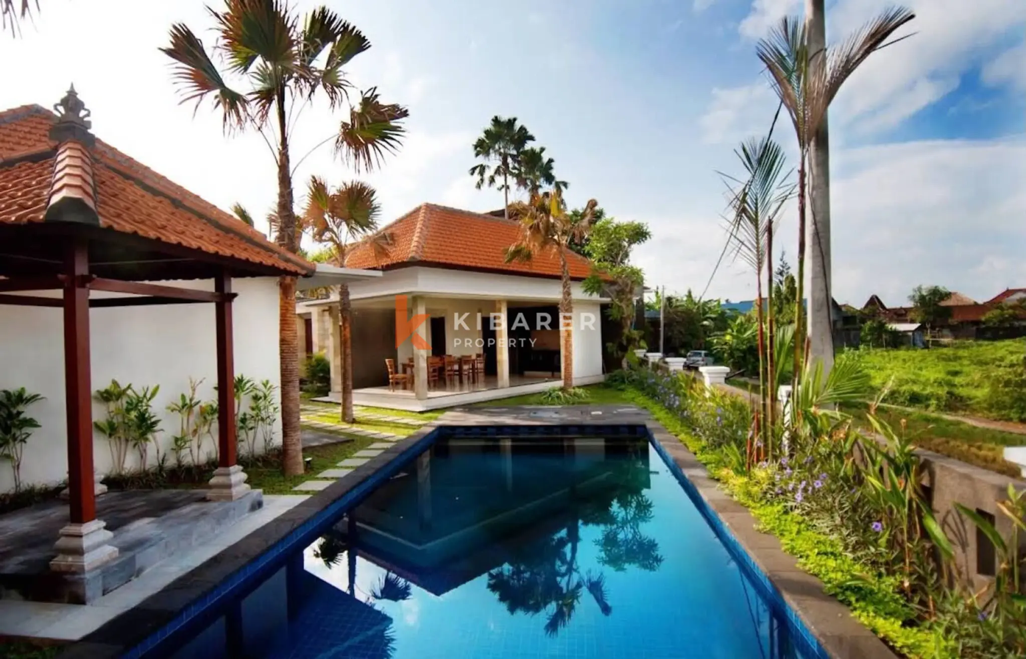 Charming Bali-Style Three-Bedroom Villa with Tropical Garden in Berawa — image 1