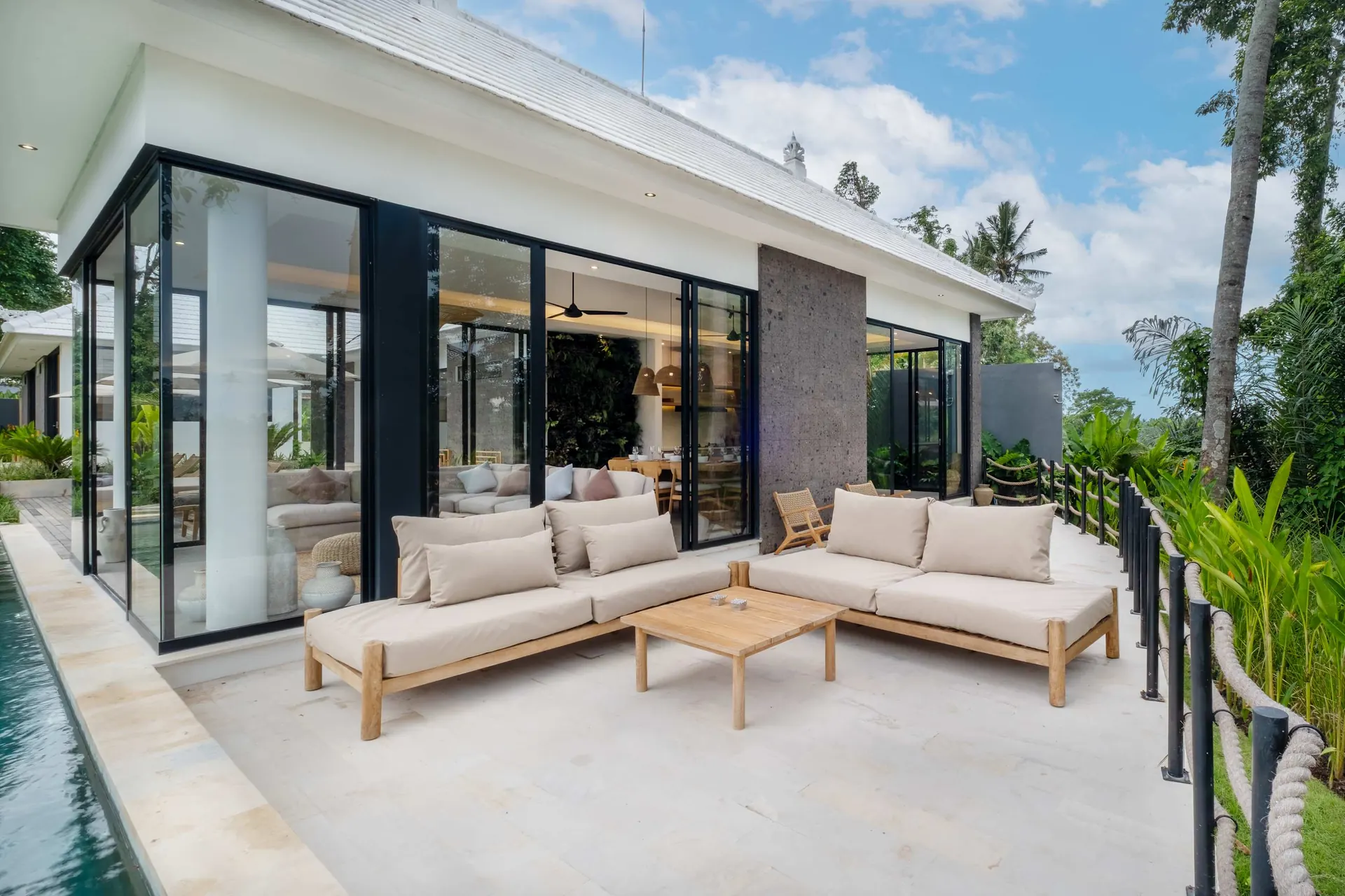 4 BR Glass Pavilion Retreat Ubud — 4BR Villa Rental in Ubud — image 3