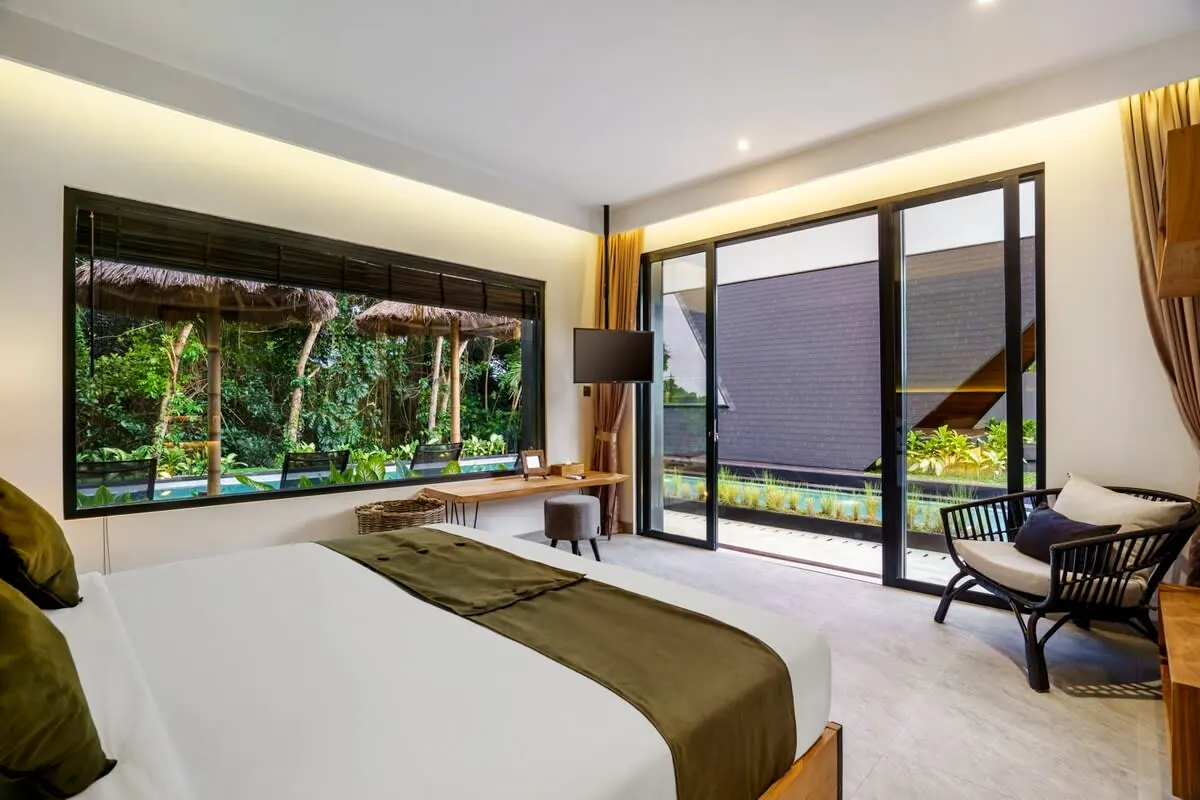 5 BR Designer Tropical Garden Villa Ubud — 5BR Villa Rental in Ubud — image 13