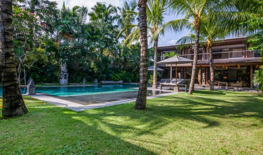 Seminyak Villa 3085 — image 2