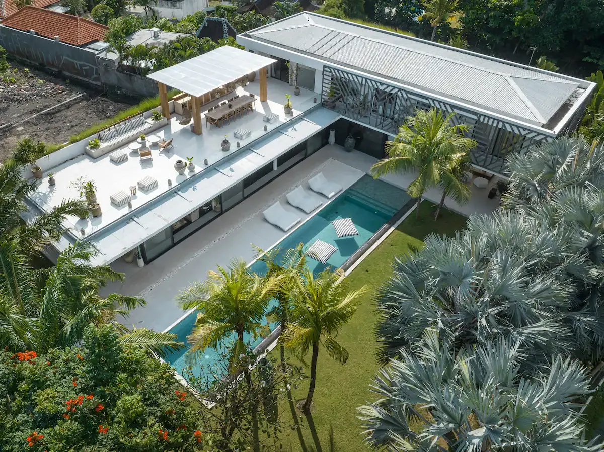 6 BR Bohemian Walk-to-Beach Villa Seminyak — 6BR Villa Rental in Seminyak — image 2