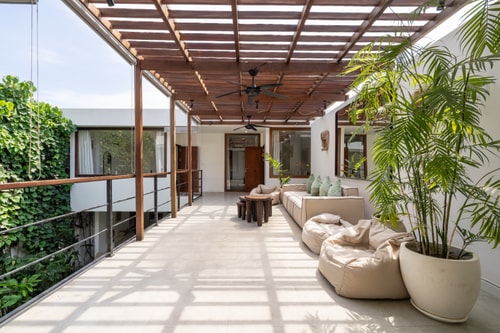 Modern 4BR Berawa Villa | Pool, Near Beach & Finns in Canggu, Bali — image 8