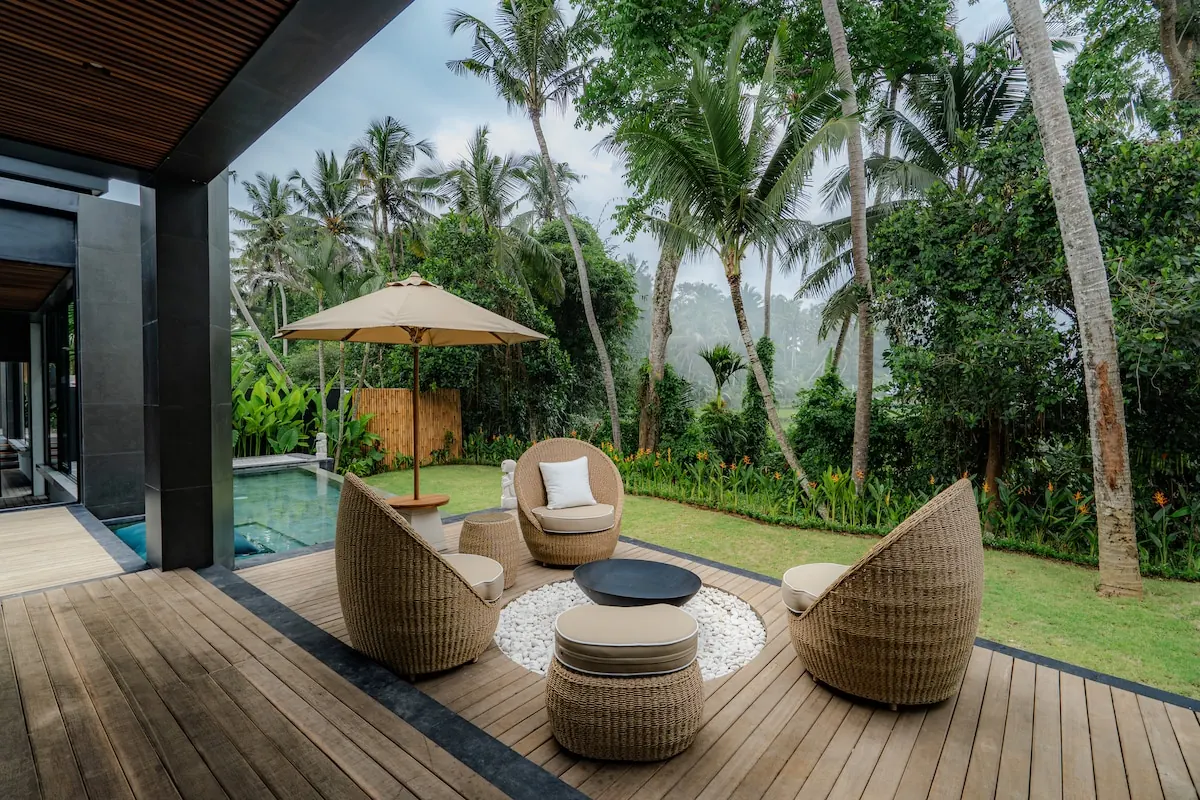 5 BR Rice-Field Infinity-Pool Villa Ubud — 5BR Villa Rental in Ubud — image 7