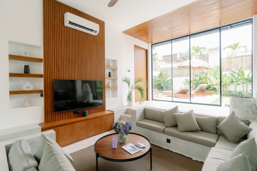 4BR Canggu Retreat Villa – Sunbed Rooftop & Pool in Canggu, Bali — image 2