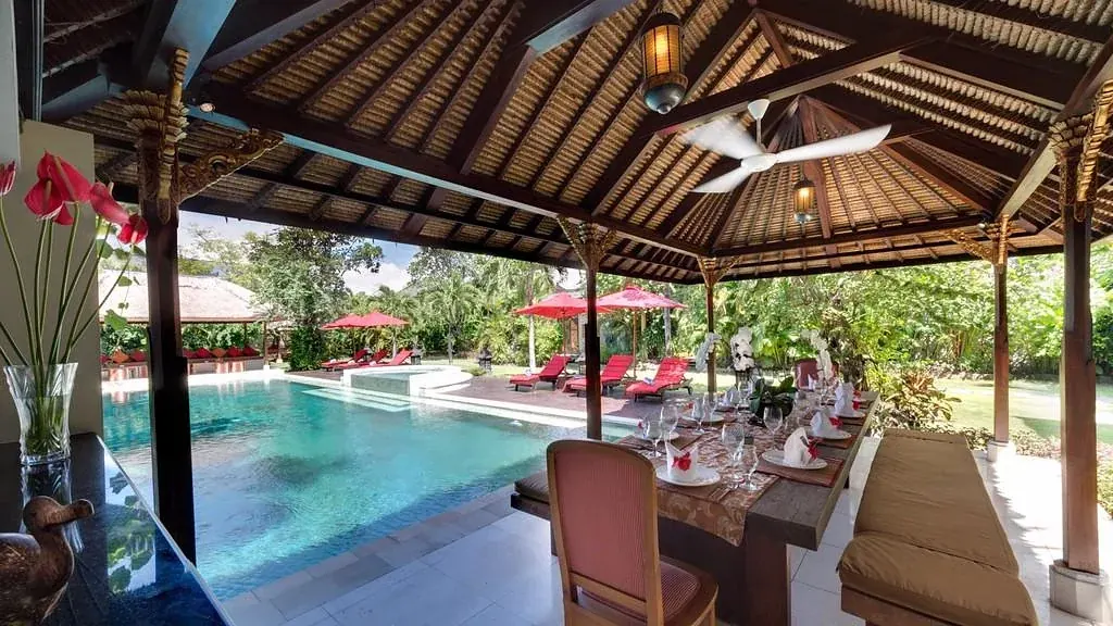 5 BR Private Villa Seminyak — 5BR Villa Rental in Seminyak — image 9