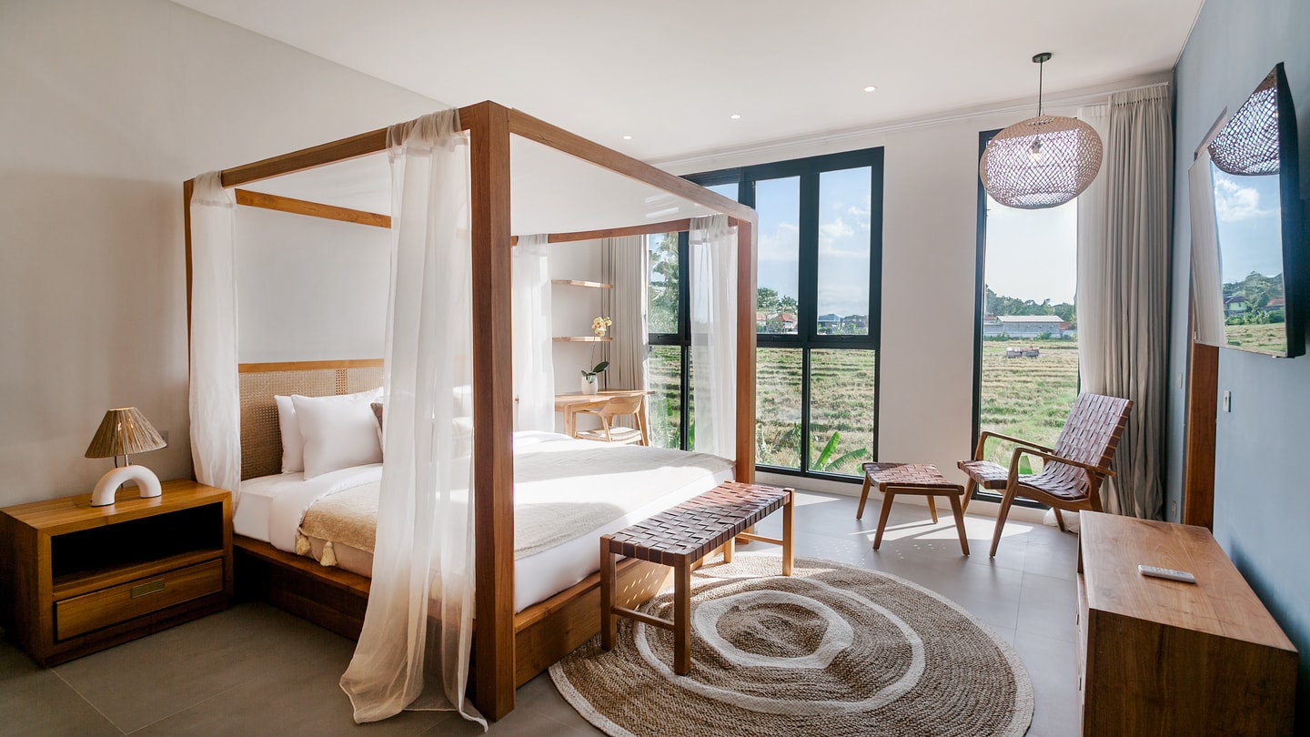 2BR Designer Seminyak | Pool & Near Cafes - Canggu, Bali — image 7